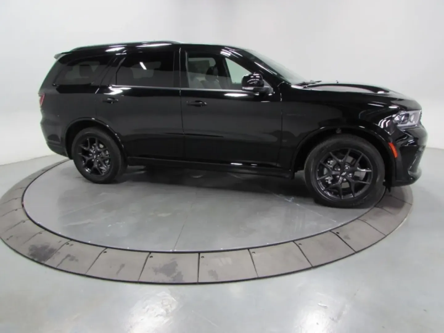 2026 /Black Dodge Durango GT Plus HEMI V8 (1C4SDJCT8TC) with an Other engine, Automatic transmission, located at 12830 Highway 21, De Soto, MO, 63020, (636) 337-7777, 38.153099, -90.573624 - **Experience Adventure Like Never Before with the 2026 Dodge Durango at Pettus CDJR DeSoto!**<br /> <br /> Are you ready to elevate your lifestyle and create unforgettable memories with your family or friends? Look no further than the stunning 2026 Dodge Durango, now available at Pettus CDJR DeSoto, - Photo#4