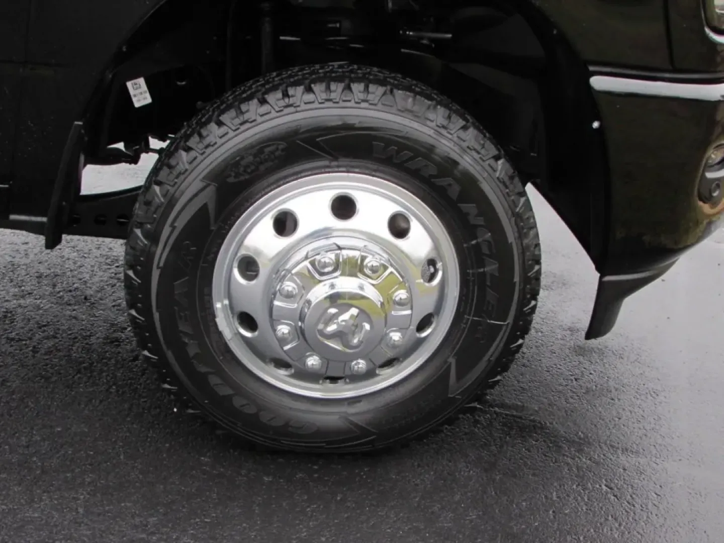 2026 /Black Ram 3500 Big Horn (3C63RRBL5TG) with an Other engine, located at 12830 Highway 21, De Soto, MO, 63020, (636) 337-7777, 38.153099, -90.573624 - **Unleash Your Adventurous Spirit with the 2026 Ram 3500 BIG H at Pettus CDJR DeSoto!** <br /> <br /> If you're seeking a vehicle that embodies strength, versatility, and style, look no further than the 2026 Ram 3500 BIG H. This powerful truck is not just a mode of transportation; it's a lifestyle c - Photo#14