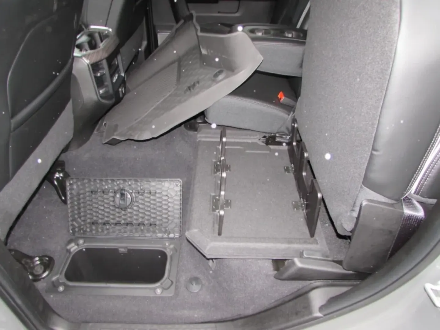 2026 /Black Ram 3500 Laramie (3C63RRJL5TG) with an Other engine, located at 12830 Highway 21, De Soto, MO, 63020, (636) 337-7777, 38.153099, -90.573624 - Are you ready to elevate your adventures and tackle any challenge that comes your way? Look no further than this stunning 2026 Ram 3500 Laramie, the ultimate companion for weekend warriors, outdoor enthusiasts, and anyone in need of a reliable workhorse. With its unmatched power and premium features - Photo#33