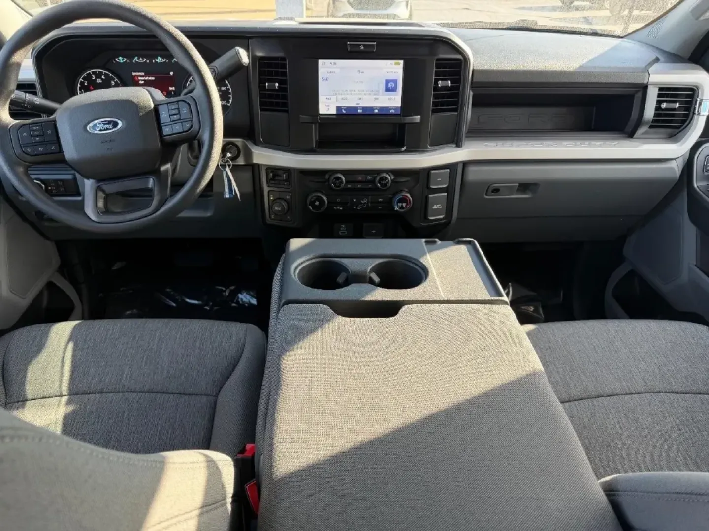 2026 /Medium Dark Slate Cloth Ford F-250SD (1FT7W2BA4TE) with an 6.8L 2V DEVCT NA PFI V8 Gas engine, located at 141 Commercial Dr, Fredericktown, MO, 63645, (573) 783-6432, 37.570087, -90.320648 - **Unleash Your Adventures with the 2026 Ford Super Duty F-250 SRW at Pettus Ford Fredericktown!**<br /> <br /> Are you ready to elevate your lifestyle with a vehicle that not only meets your daily needs but also takes your weekend adventures to the next level? Look no further than this remarkable 20 - Photo#9