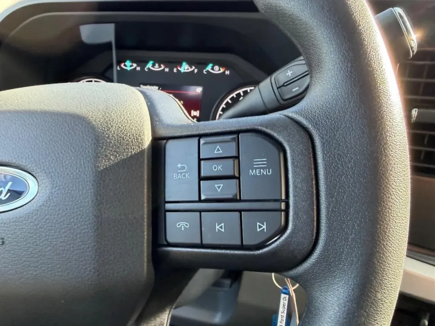 2026 /Medium Dark Slate Cloth Ford F-250SD (1FT7W2BA4TE) with an 6.8L 2V DEVCT NA PFI V8 Gas engine, located at 141 Commercial Dr, Fredericktown, MO, 63645, (573) 783-6432, 37.570087, -90.320648 - **Unleash Your Adventures with the 2026 Ford Super Duty F-250 SRW at Pettus Ford Fredericktown!**<br /> <br /> Are you ready to elevate your lifestyle with a vehicle that not only meets your daily needs but also takes your weekend adventures to the next level? Look no further than this remarkable 20 - Photo#12