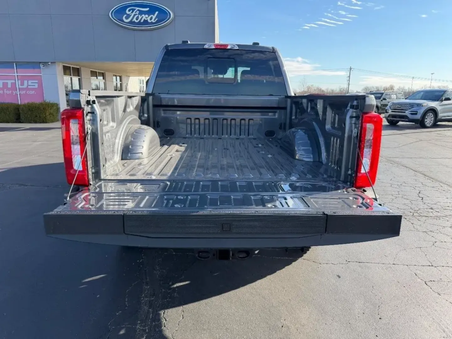 2026 /Medium Dark Slate Cloth Ford F-250SD (1FT7W2BA4TE) with an 6.8L 2V DEVCT NA PFI V8 Gas engine, located at 141 Commercial Dr, Fredericktown, MO, 63645, (573) 783-6432, 37.570087, -90.320648 - **Unleash Your Adventures with the 2026 Ford Super Duty F-250 SRW at Pettus Ford Fredericktown!**<br /> <br /> Are you ready to elevate your lifestyle with a vehicle that not only meets your daily needs but also takes your weekend adventures to the next level? Look no further than this remarkable 20 - Photo#4