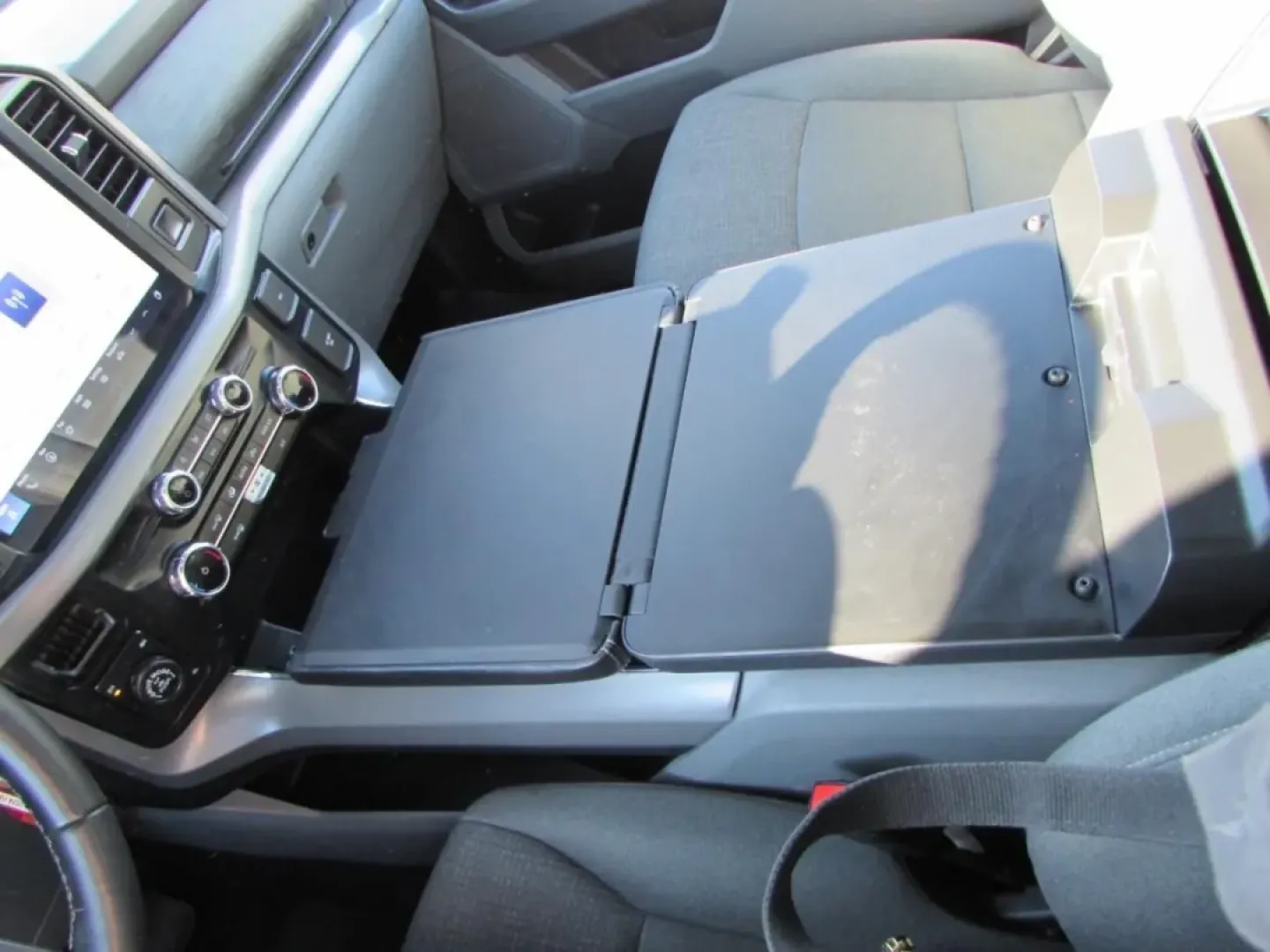 2024 /Black W/Medium Dark Slate Ford F-150 XLT (1FTFW3LD3RF) with an Other engine, located at 12836 Highway 21, De Soto, MO, 63020, (636) 337-7777, 38.151867, -90.575615 - Are you ready to elevate your outdoor adventures and daily drives? Look no further than this stunning 2024 Ford F-150 XLT, available exclusively at Pettus Ford De Soto! Nestled conveniently at 12836 Missouri Hwy 21, De Soto, MO 63020, we pride ourselves on being your go-to OEM dealership for quality - Photo#26