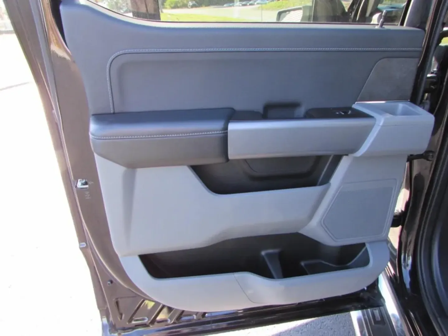 2024 /Black W/Medium Dark Slate Ford F-150 XLT (1FTFW3LD3RF) with an Other engine, located at 12836 Highway 21, De Soto, MO, 63020, (636) 337-7777, 38.151867, -90.575615 - Are you ready to elevate your outdoor adventures and daily drives? Look no further than this stunning 2024 Ford F-150 XLT, available exclusively at Pettus Ford De Soto! Nestled conveniently at 12836 Missouri Hwy 21, De Soto, MO 63020, we pride ourselves on being your go-to OEM dealership for quality - Photo#29