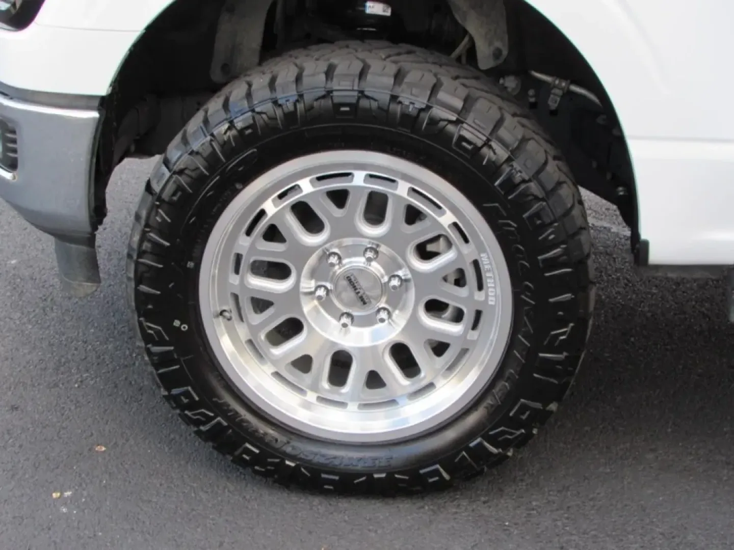 2024 /Black W/Smoked Truffle Ford F-150 XLT (1FTFW3LD9RF) with an Other engine, located at 12836 Highway 21, De Soto, MO, 63020, (636) 337-7777, 38.151867, -90.575615 - **Unleash Adventure with the 2024 Ford F-150 XLT Your Perfect Companion for Every Journey!**<br /> <br /> If you're on the lookout for a versatile truck that seamlessly blends power with efficiency, the 2024 Ford F-150 XLT at Pettus Ford De Soto is your ultimate match. This pre-owned beauty is not - Photo#11