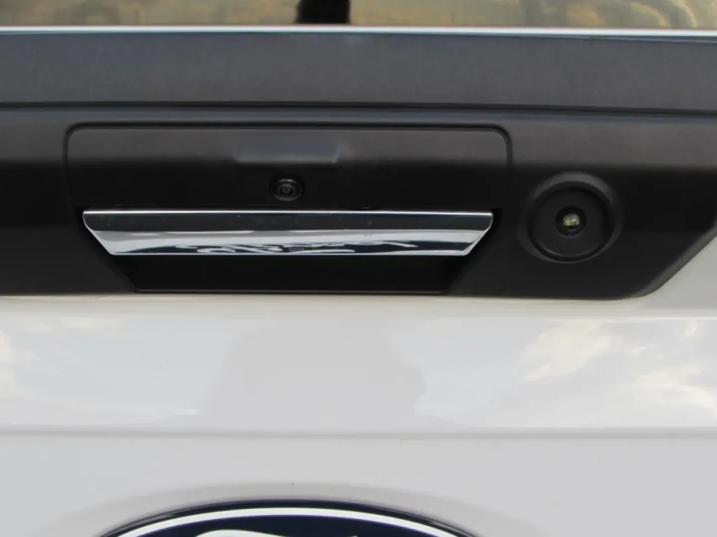 2024 /Black W/Smoked Truffle Ford F-150 XLT (1FTFW3LD9RF) with an Other engine, located at 12836 Highway 21, De Soto, MO, 63020, (636) 337-7777, 38.151867, -90.575615 - **Unleash Adventure with the 2024 Ford F-150 XLT Your Perfect Companion for Every Journey!**<br /> <br /> If you're on the lookout for a versatile truck that seamlessly blends power with efficiency, the 2024 Ford F-150 XLT at Pettus Ford De Soto is your ultimate match. This pre-owned beauty is not - Photo#14