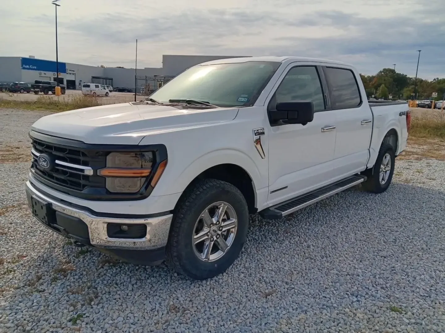2024 /Black W/Smoked Truffle Ford F-150 XLT (1FTFW3LD9RF) with an Other engine, located at 12836 Highway 21, De Soto, MO, 63020, (636) 337-7777, 38.151867, -90.575615 - **Unleash Adventure with the 2024 Ford F-150 XLT Your Perfect Companion for Every Journey!**<br /> <br /> If you're on the lookout for a versatile truck that seamlessly blends power with efficiency, the 2024 Ford F-150 XLT at Pettus Ford De Soto is your ultimate match. This pre-owned beauty is not - Photo#2
