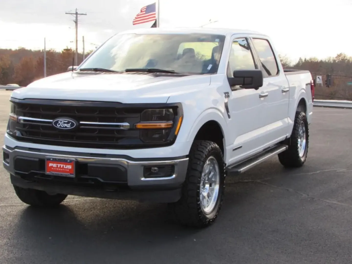 2024 /Black W/Smoked Truffle Ford F-150 XLT (1FTFW3LD9RF) with an Other engine, located at 12836 Highway 21, De Soto, MO, 63020, (636) 337-7777, 38.151867, -90.575615 - **Unleash Adventure with the 2024 Ford F-150 XLT Your Perfect Companion for Every Journey!**<br /> <br /> If you're on the lookout for a versatile truck that seamlessly blends power with efficiency, the 2024 Ford F-150 XLT at Pettus Ford De Soto is your ultimate match. This pre-owned beauty is not - Photo#3