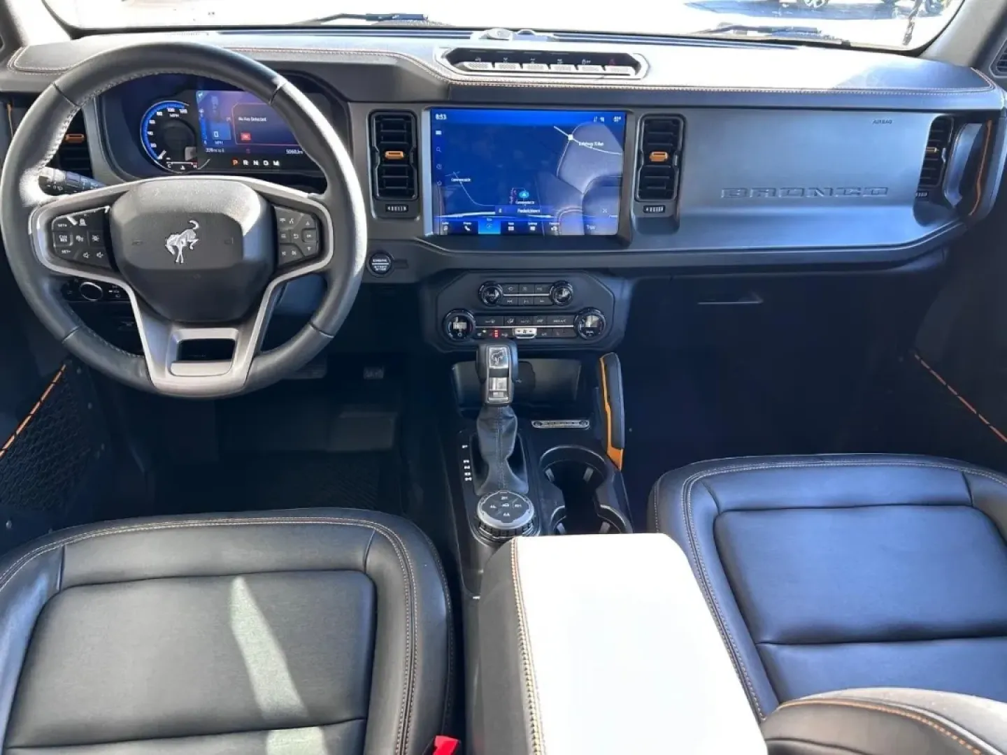 2024 /Black Onyx Leather Ford Bronco Badlands (1FMEE9BP2RL) with an 2.7L V6 engine, located at 141 Commercial Dr, Fredericktown, MO, 63645, (573) 783-6432, 37.570087, -90.320648 - **Conquer the Road with the 2024 Ford Bronco Badlands Your Ultimate Adventure Companion!**<br /> <br /> If you're ready for adventure and want to make every journey extraordinary, the 2024 Ford Bronco Badlands is calling your name. Perfect for weekend getaways, this rugged SUV is designed for those - Photo#9