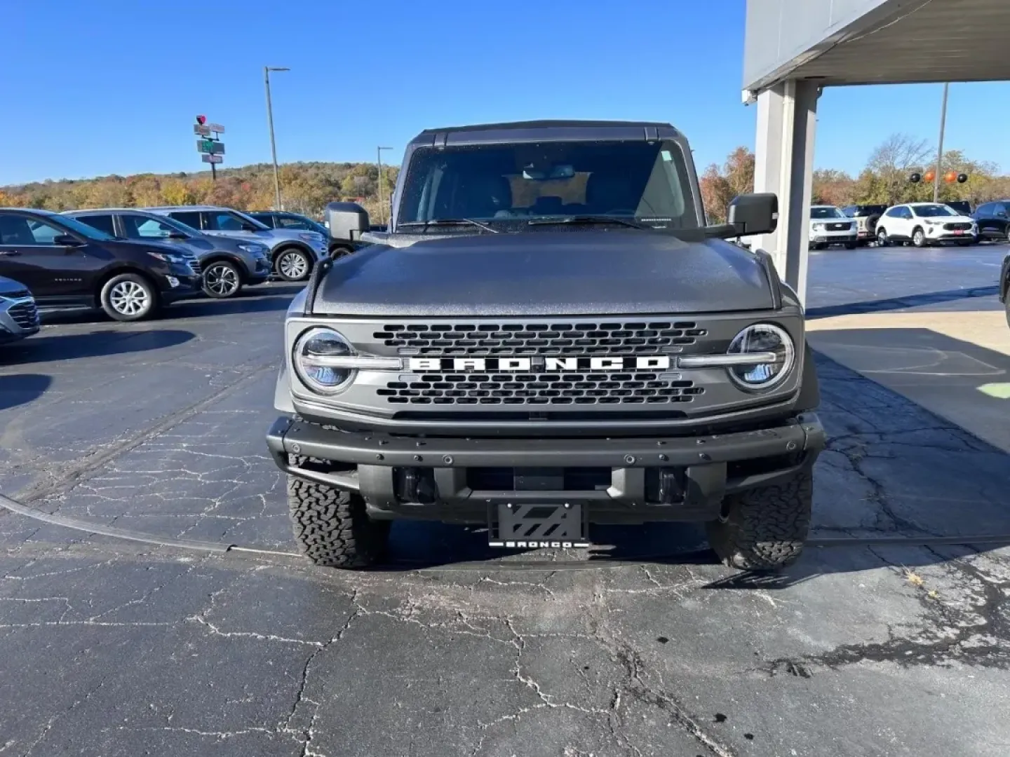 2024 /Black Onyx Leather Ford Bronco Badlands (1FMEE9BP2RL) with an 2.7L V6 engine, located at 141 Commercial Dr, Fredericktown, MO, 63645, (573) 783-6432, 37.570087, -90.320648 - **Conquer the Road with the 2024 Ford Bronco Badlands Your Ultimate Adventure Companion!**<br /> <br /> If you're ready for adventure and want to make every journey extraordinary, the 2024 Ford Bronco Badlands is calling your name. Perfect for weekend getaways, this rugged SUV is designed for those - Photo#7