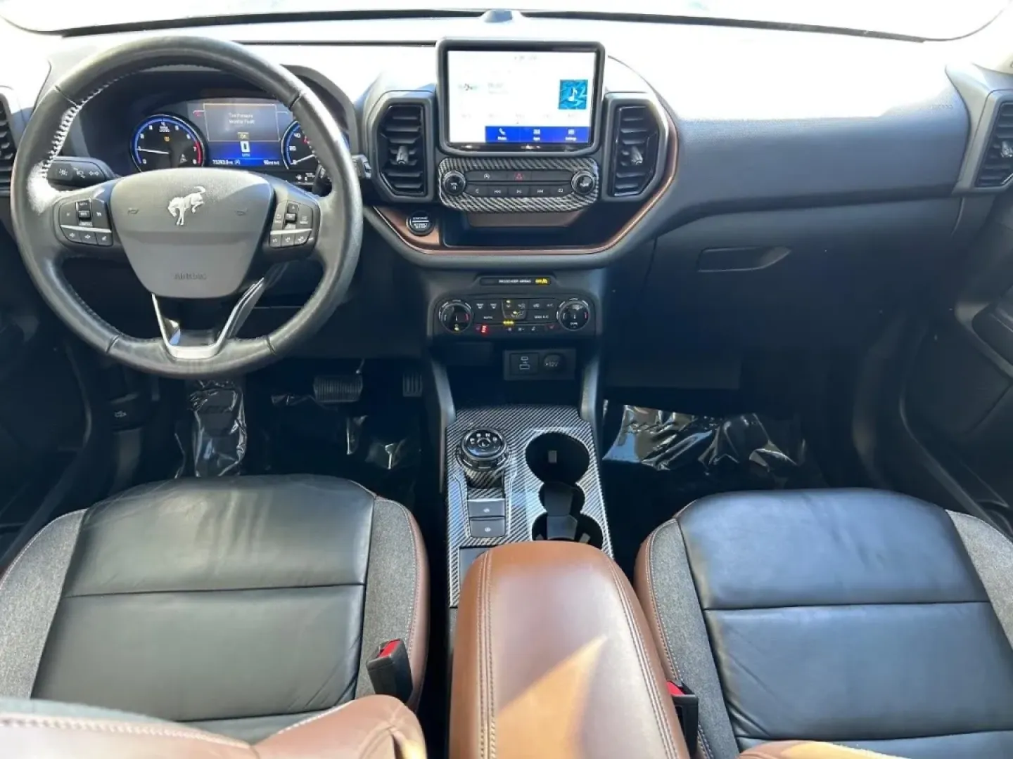 2022 /Ebony/Roast Leather Ford Bronco Sport Outer Banks (3FMCR9C62NR) with an 1.5L EcoBoost engine, Automatic transmission, located at 141 Commercial Dr, Fredericktown, MO, 63645, (573) 783-6432, 37.570087, -90.320648 - Are you ready to elevate your outdoor adventures? The 2022 Ford Bronco Sport Outer Banks is the perfect companion for weekend trips, family outings, or your daily commute. This exceptional SUV combines rugged capability with modern comfort, making it one of the most sought-after **used vehicles for - Photo#9