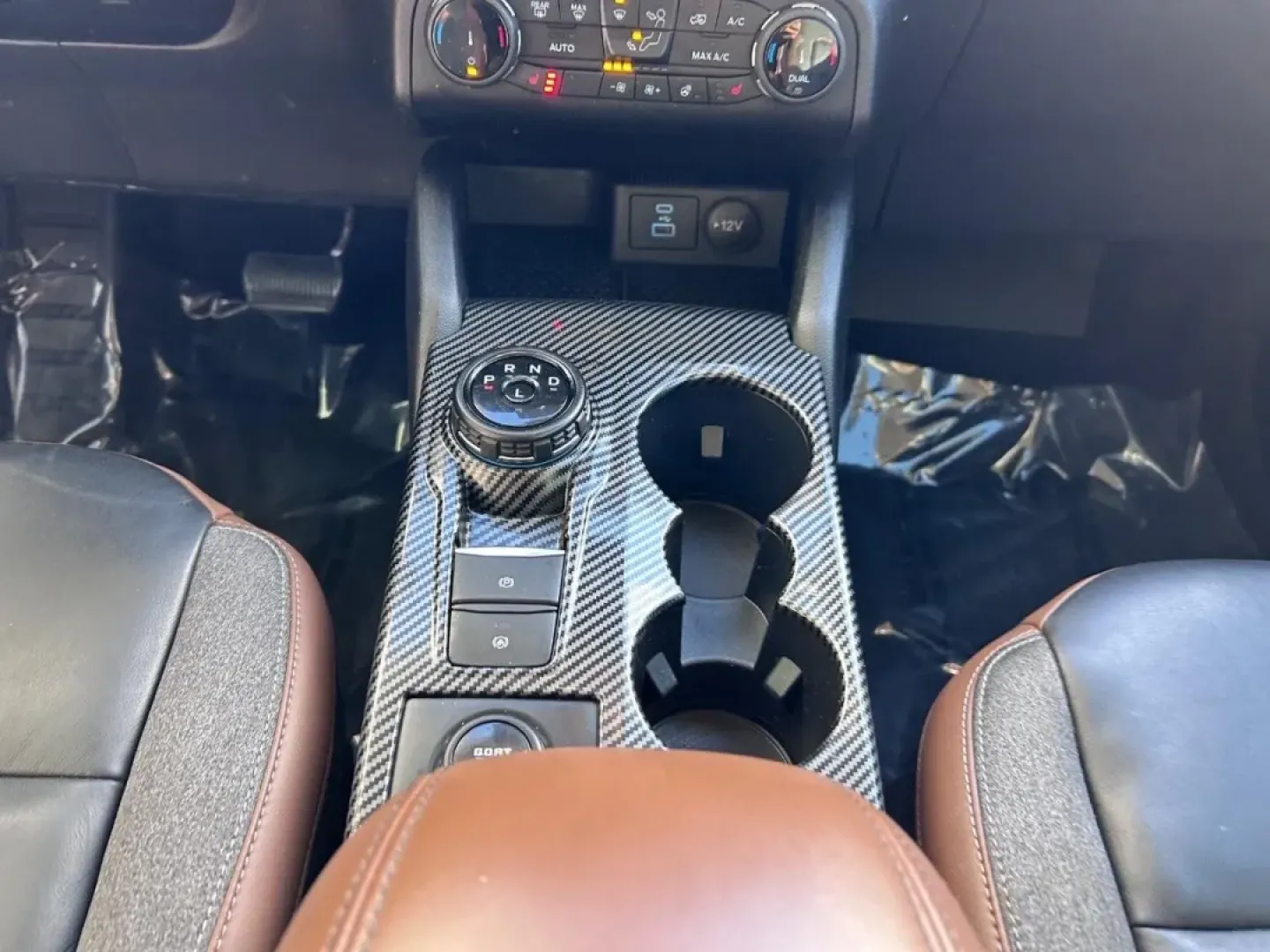 2022 /Ebony/Roast Leather Ford Bronco Sport Outer Banks (3FMCR9C62NR) with an 1.5L EcoBoost engine, Automatic transmission, located at 141 Commercial Dr, Fredericktown, MO, 63645, (573) 783-6432, 37.570087, -90.320648 - Are you ready to elevate your outdoor adventures? The 2022 Ford Bronco Sport Outer Banks is the perfect companion for weekend trips, family outings, or your daily commute. This exceptional SUV combines rugged capability with modern comfort, making it one of the most sought-after **used vehicles for - Photo#16