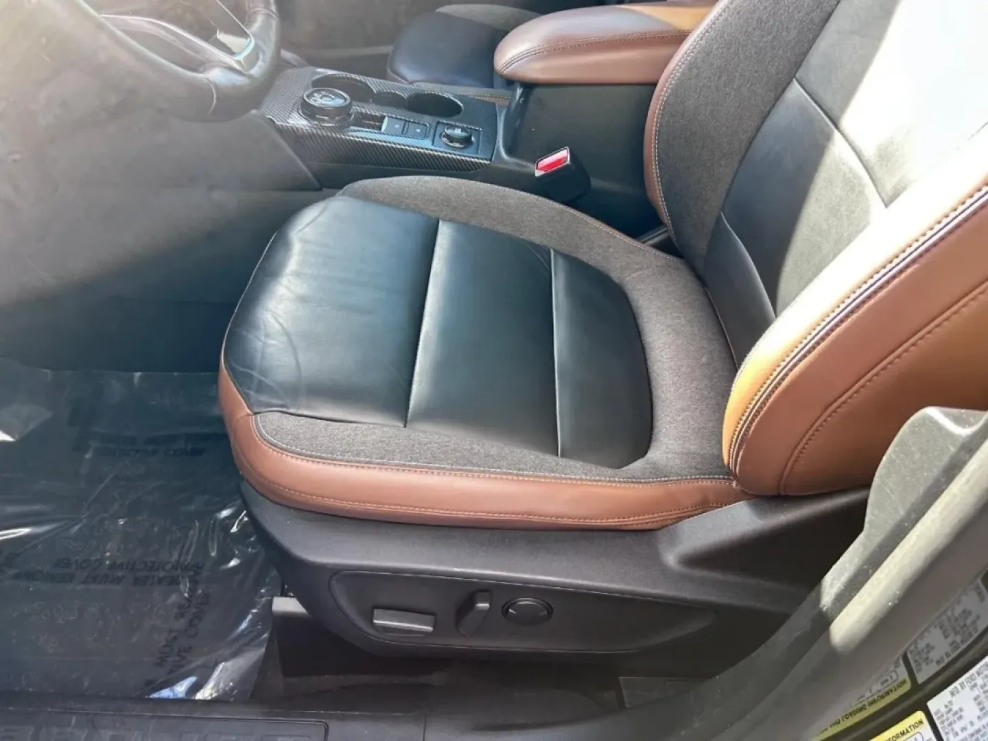 2022 /Ebony/Roast Leather Ford Bronco Sport Outer Banks (3FMCR9C62NR) with an 1.5L EcoBoost engine, Automatic transmission, located at 141 Commercial Dr, Fredericktown, MO, 63645, (573) 783-6432, 37.570087, -90.320648 - Are you ready to elevate your outdoor adventures? The 2022 Ford Bronco Sport Outer Banks is the perfect companion for weekend trips, family outings, or your daily commute. This exceptional SUV combines rugged capability with modern comfort, making it one of the most sought-after **used vehicles for - Photo#19