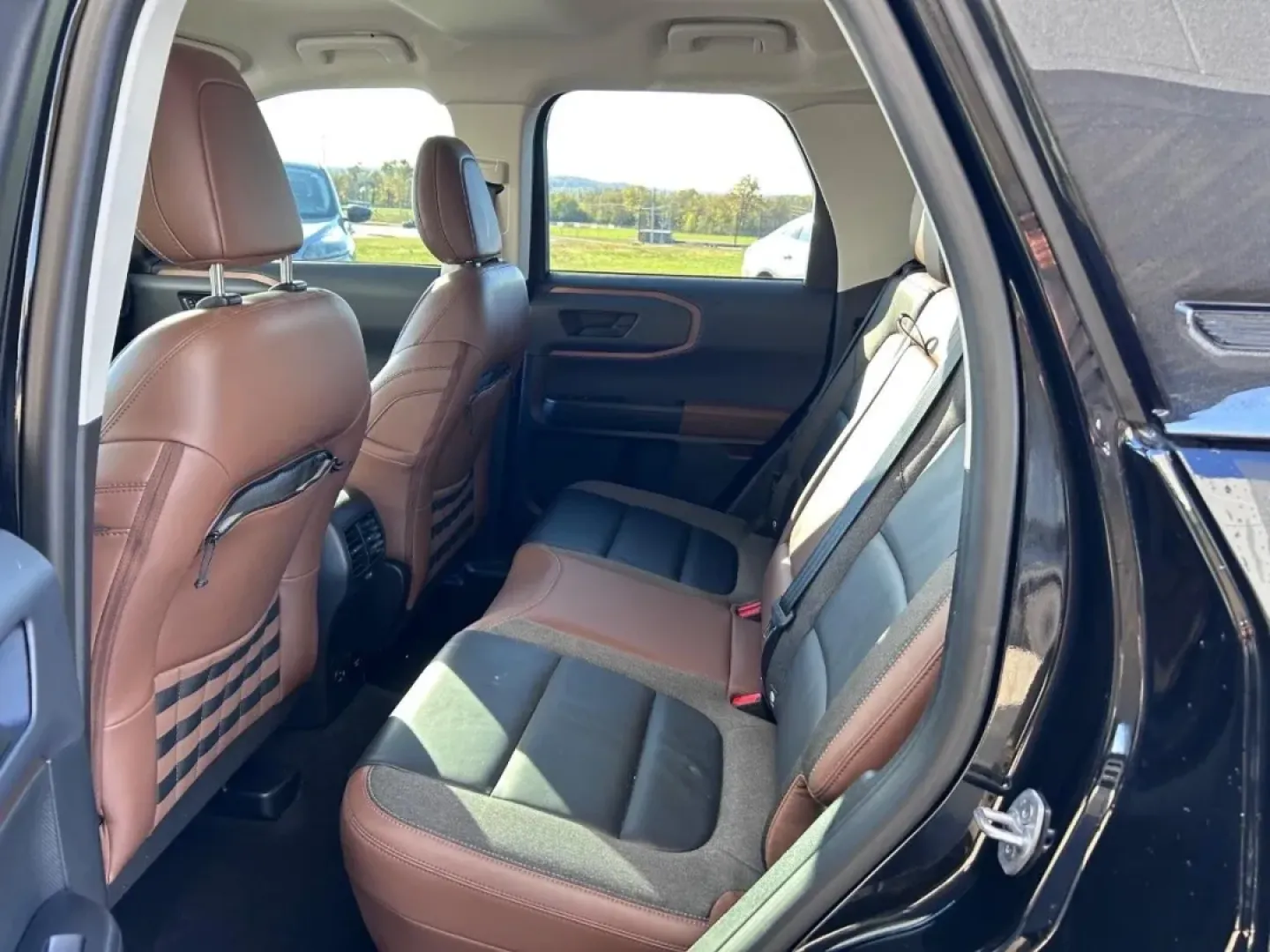 2022 /Ebony/Roast Leather Ford Bronco Sport Outer Banks (3FMCR9C62NR) with an 1.5L EcoBoost engine, Automatic transmission, located at 141 Commercial Dr, Fredericktown, MO, 63645, (573) 783-6432, 37.570087, -90.320648 - Are you ready to elevate your outdoor adventures? The 2022 Ford Bronco Sport Outer Banks is the perfect companion for weekend trips, family outings, or your daily commute. This exceptional SUV combines rugged capability with modern comfort, making it one of the most sought-after **used vehicles for - Photo#8