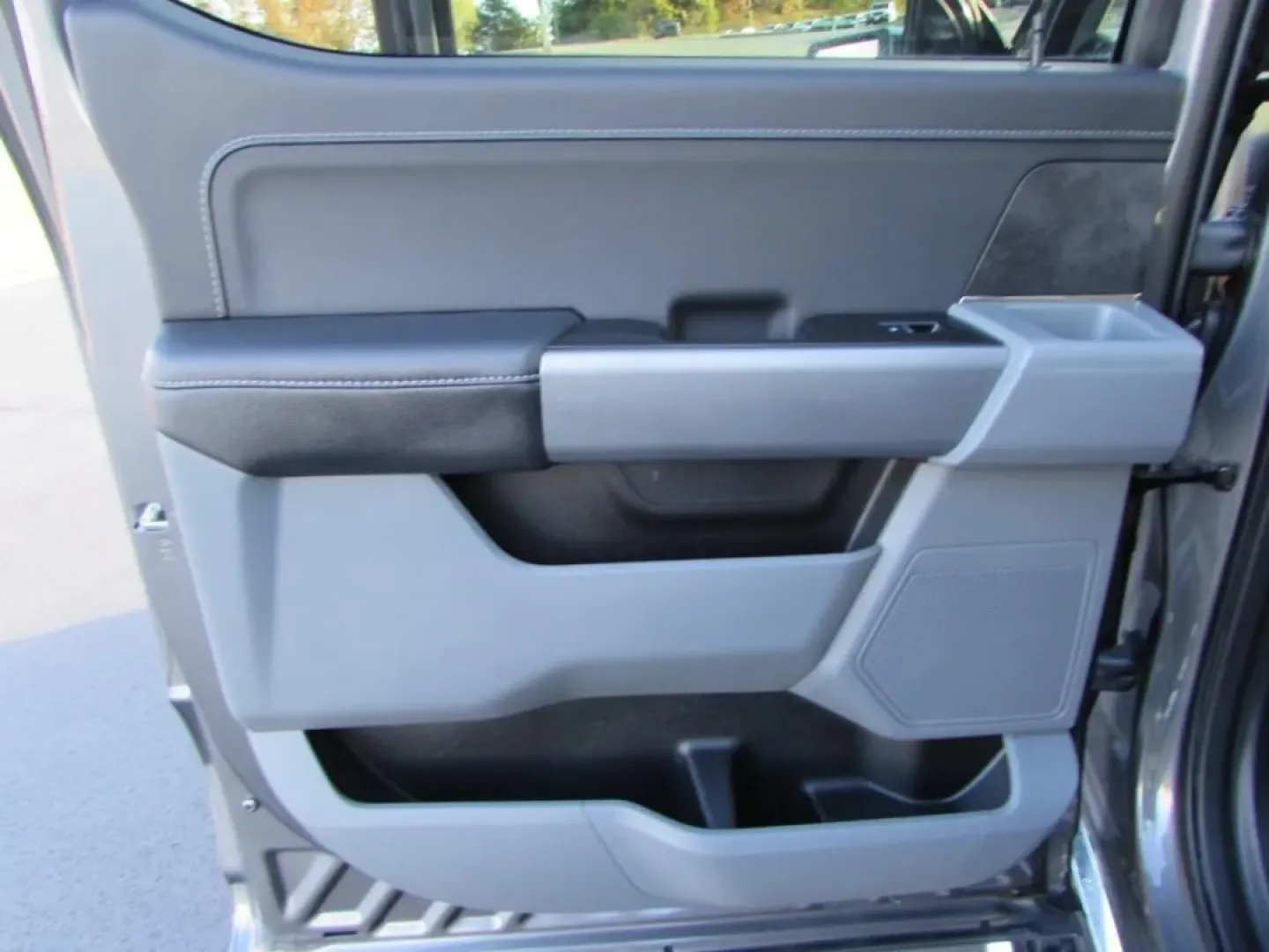 2024 /Black W/Medium Dark Slate Ford F-150 XLT (1FTFW3L54RK) with an Other engine, located at 12836 Highway 21, De Soto, MO, 63020, (636) 337-7777, 38.151867, -90.575615 - Are you ready to elevate your adventures? Look no further than the 2024 Ford F-150 XLT, the perfect truck for weekend getaways, family trips, and daily commutes alike! Whether you're hauling gear to a campsite or navigating the streets of De Soto, MO, this rugged yet refined pickup is designed to me - Photo#28