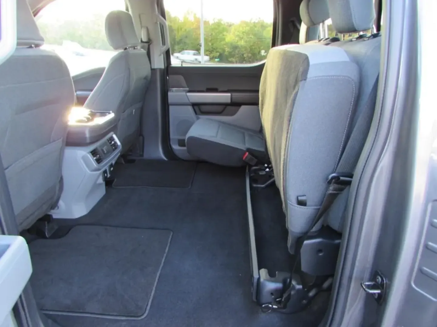 2024 /Black W/Medium Dark Slate Ford F-150 XLT (1FTFW3L54RK) with an Other engine, located at 12836 Highway 21, De Soto, MO, 63020, (636) 337-7777, 38.151867, -90.575615 - Are you ready to elevate your adventures? Look no further than the 2024 Ford F-150 XLT, the perfect truck for weekend getaways, family trips, and daily commutes alike! Whether you're hauling gear to a campsite or navigating the streets of De Soto, MO, this rugged yet refined pickup is designed to me - Photo#31