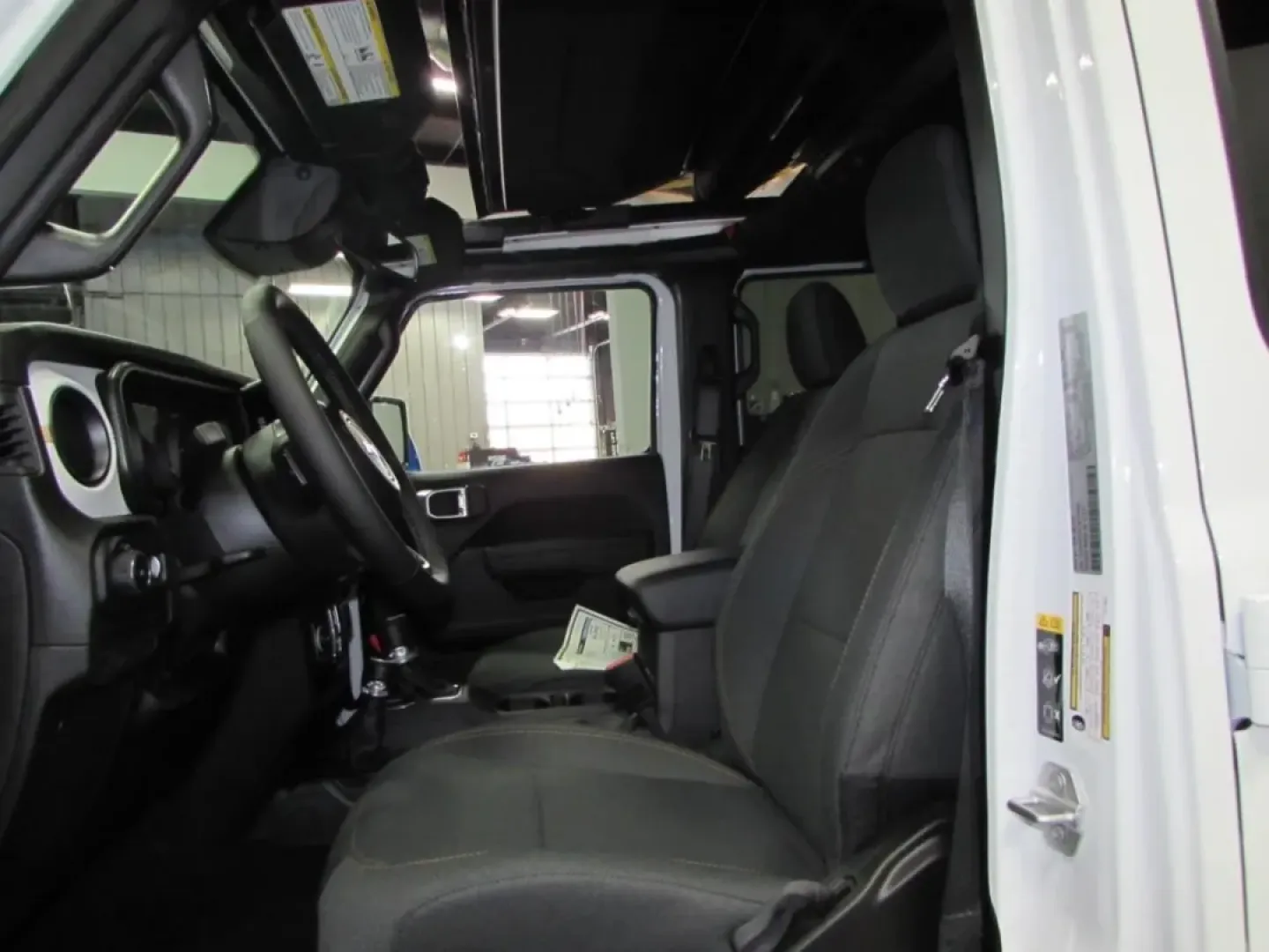 2026 /Black Jeep Wrangler Sport S (1C4PJXDGXTW) with an Other engine, located at 12830 Highway 21, De Soto, MO, 63020, (636) 337-7777, 38.153099, -90.573624 - **Adventure Awaits with the 2026 Jeep Wrangler Your Perfect Companion for Weekend Getaways and Daily Drive!**<br /> <br /> Are you ready to elevate your outdoor adventures or daily commutes? Experience the freedom and versatility of the 2026 Jeep Wrangler, now available at Pettus CDJR DeSoto-your t - Photo#11