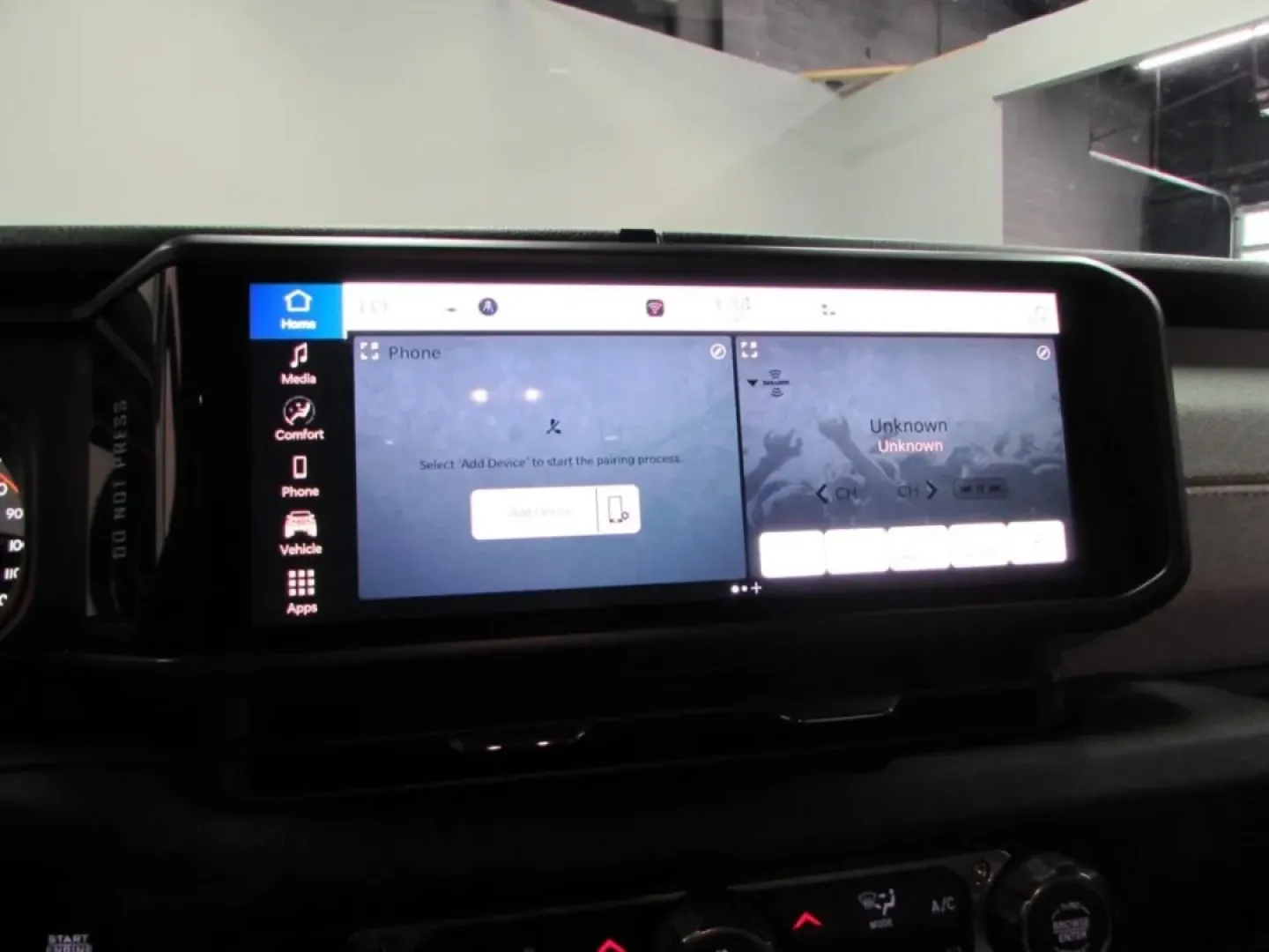 2026 /Black Jeep Wrangler Sport S (1C4PJXDGXTW) with an Other engine, located at 12830 Highway 21, De Soto, MO, 63020, (636) 337-7777, 38.153099, -90.573624 - **Adventure Awaits with the 2026 Jeep Wrangler Your Perfect Companion for Weekend Getaways and Daily Drive!**<br /> <br /> Are you ready to elevate your outdoor adventures or daily commutes? Experience the freedom and versatility of the 2026 Jeep Wrangler, now available at Pettus CDJR DeSoto-your t - Photo#18