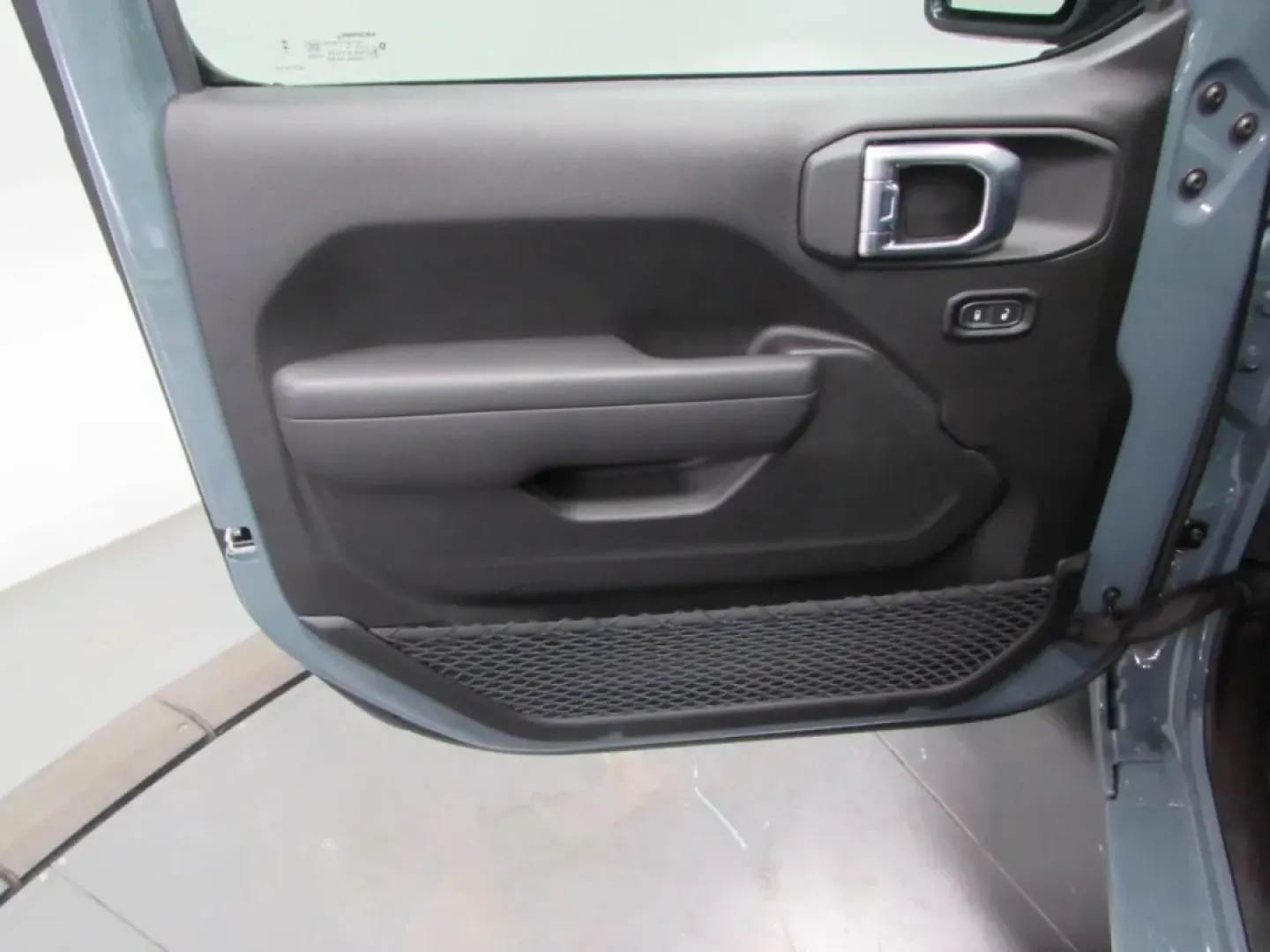 2026 /Black Jeep Wrangler Sport (1C4PJXDN7TW) with an Other engine, located at 12830 Highway 21, De Soto, MO, 63020, (636) 337-7777, 38.153099, -90.573624 - Are you ready to elevate your weekend adventures or daily commutes with an exceptional vehicle? Look no further! The 2026 Jeep Wrangler is here to redefine what it means to drive an SUV, blending rugged capability with modern comfort. Whether you're navigating the urban jungle of De Soto, MO, or set - Photo#12