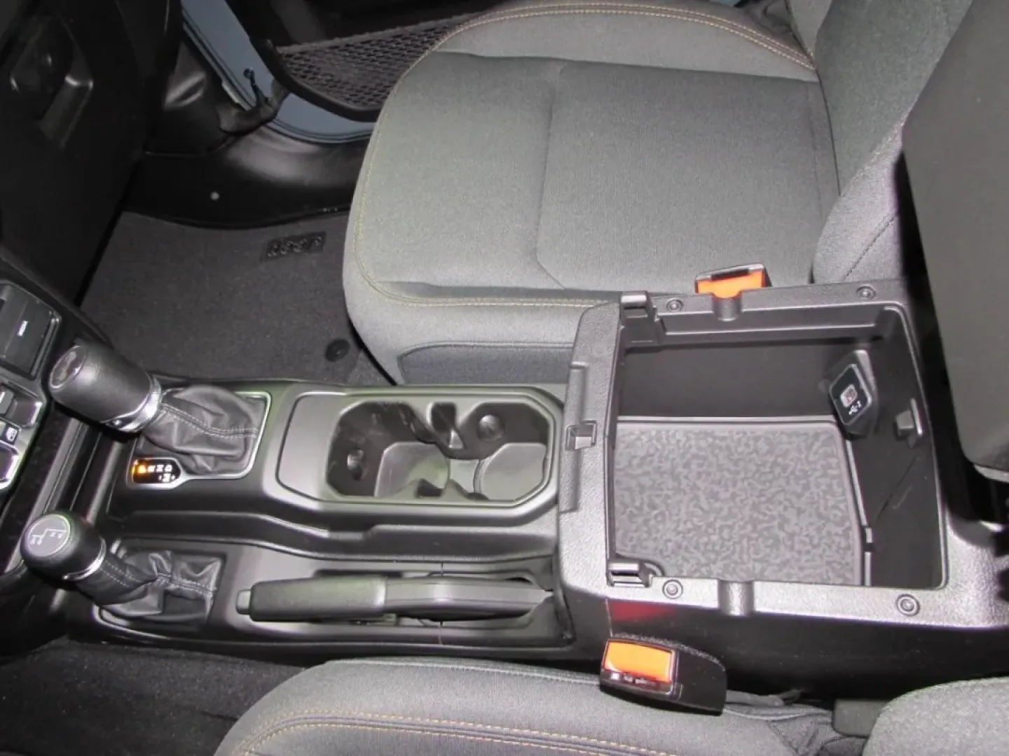 2026 /Black Jeep Wrangler Sport (1C4PJXDN7TW) with an Other engine, located at 12830 Highway 21, De Soto, MO, 63020, (636) 337-7777, 38.153099, -90.573624 - Are you ready to elevate your weekend adventures or daily commutes with an exceptional vehicle? Look no further! The 2026 Jeep Wrangler is here to redefine what it means to drive an SUV, blending rugged capability with modern comfort. Whether you're navigating the urban jungle of De Soto, MO, or set - Photo#23