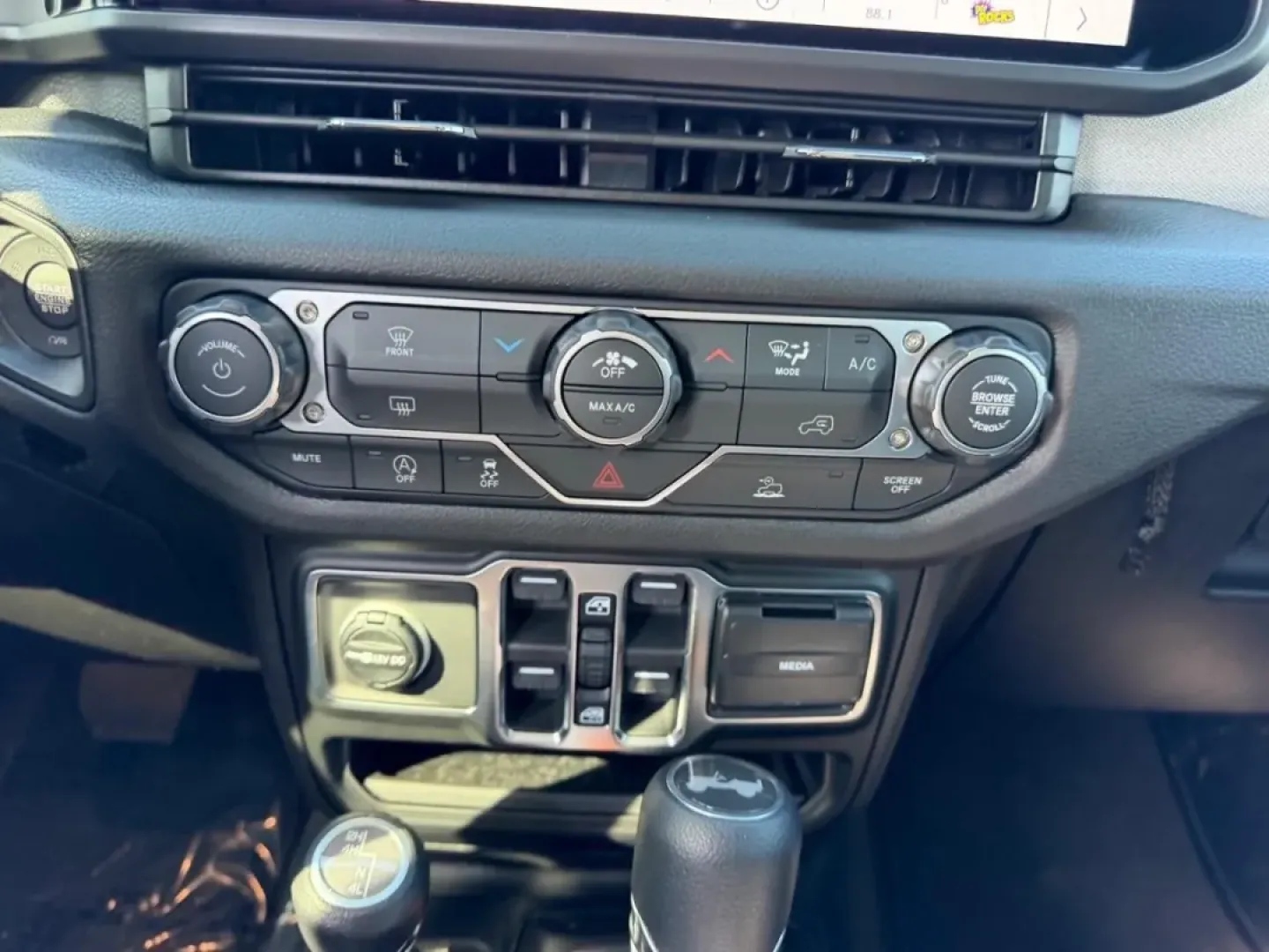 2026 /Black Cloth Jeep Wrangler Sport (1C4PJXDN9TW) with an 2.0L engine, 6M transmission, located at 970 Woodlawn Dr., Farmington, MO, 63640, (573) 431-7800, 37.825642, -90.468674 - **Adventure Awaits: Discover the 2026 Jeep Wrangler at Pettus CDJR DeSoto!**<br /> <br /> Are you ready to elevate your outdoor adventures and weekend getaways? The 2026 Jeep Wrangler is your ticket to exploration! This rugged SUV isn't just a vehicle; it's a lifestyle choice for those who crave fre - Photo#14