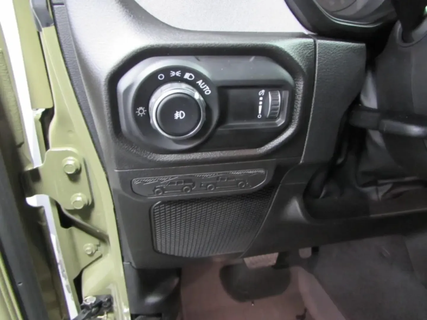 2026 /Black Jeep Wrangler Willys (1C4RJXDG4TW) with an Other engine, located at 12830 Highway 21, De Soto, MO, 63020, (636) 337-7777, 38.153099, -90.573624 - Are you ready to embrace adventure and conquer the great outdoors? The 2026 Jeep Wrangler Willys is the perfect companion for thrill-seekers and off-road enthusiasts alike. This rugged SUV is designed not just for navigating city streets but also for exploring the untamed wilderness. Whether you're - Photo#13