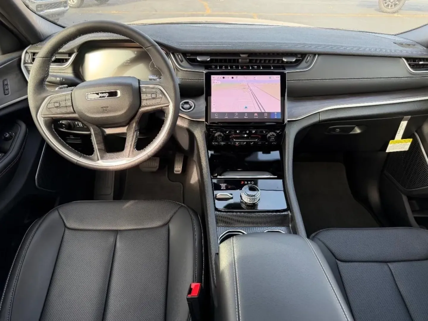 2025 /Global Black Leather Jeep Grand Cherokee Limited (1C4RJKBGXS8) with an 3.6L V6 24V VVT UPG I engine, located at 970 Woodlawn Dr., Farmington, MO, 63640, (573) 431-7800, 37.825642, -90.468674 - Are you ready to embark on your next big adventure? Whether you're planning a weekend getaway to the nearby Ozark National Scenic Riverways or simply need a reliable vehicle for your daily commute, the 2025 Jeep Grand Cherokee Limited stands ready to elevate your lifestyle. With its unparalleled com - Photo#13