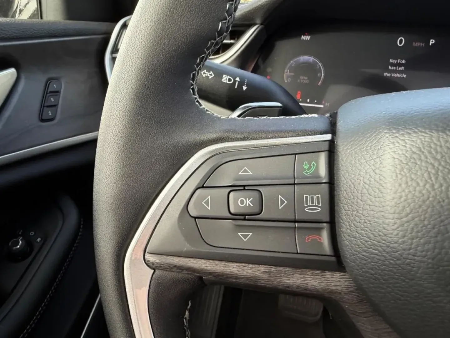 2025 /Global Black Leather Jeep Grand Cherokee Limited (1C4RJKBGXS8) with an 3.6L V6 24V VVT UPG I engine, located at 970 Woodlawn Dr., Farmington, MO, 63640, (573) 431-7800, 37.825642, -90.468674 - Are you ready to embark on your next big adventure? Whether you're planning a weekend getaway to the nearby Ozark National Scenic Riverways or simply need a reliable vehicle for your daily commute, the 2025 Jeep Grand Cherokee Limited stands ready to elevate your lifestyle. With its unparalleled com - Photo#15