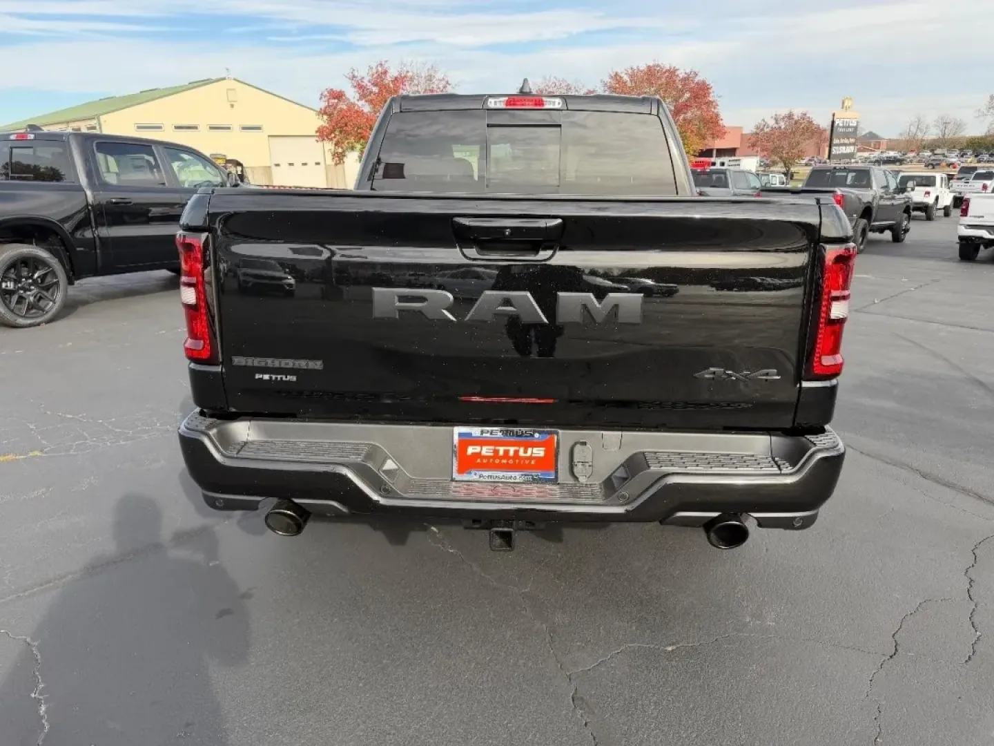 2026 /Diesel Gray/Black Cloth Ram 1500 Big Horn/Lone Star (1C6SRFFT0TN) with an 5.7L engine, located at 970 Woodlawn Dr., Farmington, MO, 63640, (573) 431-7800, 37.825642, -90.468674 - **Unleash Your Adventurous Spirit with the 2026 Ram 1500 Big Horn - The Ultimate Truck for Every Lifestyle!**<br /> <br /> Are you a weekend warrior searching for a reliable truck that can tackle both the open road and rugged trails? Look no further than the striking 2026 Ram 1500 Big Horn, availabl - Photo#3