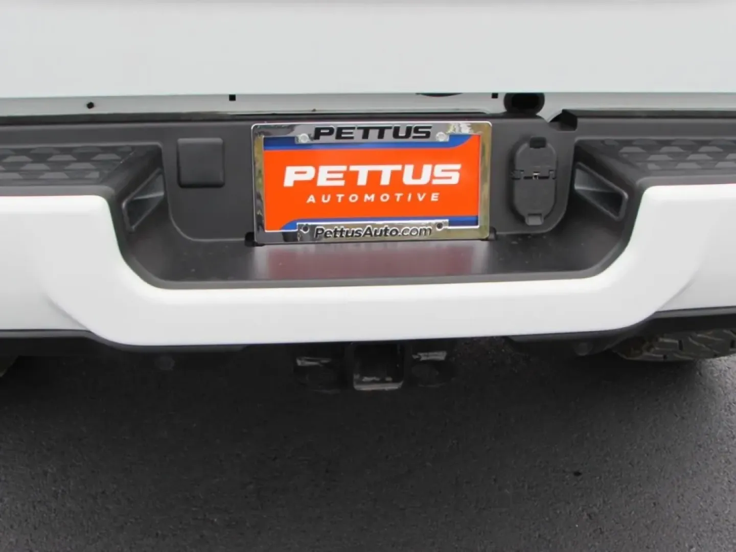 2024 /Black Ram 2500 Big Horn (3C6UR5DJ4RG) with an Other engine, located at 12830 Highway 21, De Soto, MO, 63020, (636) 337-7777, 38.153099, -90.573624 - **Unleash Your Adventurous Spirit with the 2024 Ram 2500 Big Horn at Pettus CDJR DeSoto!**<br /> <br /> Are you ready to elevate your outdoor adventures and daily commutes? The 2024 Ram 2500 Big Horn is the perfect truck for those who crave the blend of rugged capability and modern comfort. Whether - Photo#10