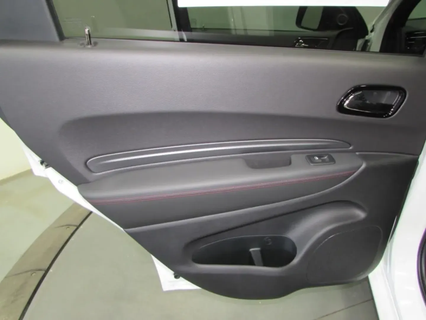 2026 /Black Dodge Durango GT Plus HEMI V8 (1C4SDJCT5TC) with an Other engine, Automatic transmission, located at 12830 Highway 21, De Soto, MO, 63020, (636) 337-7777, 38.153099, -90.573624 - Discover the ultimate blend of power and versatility with the 2026 Dodge Durango, perfect for families and adventurers alike! Whether you're planning a weekend getaway, tackling the daily commute, or just need a reliable vehicle for your growing family, the Durango stands out as one of the best used - Photo#23