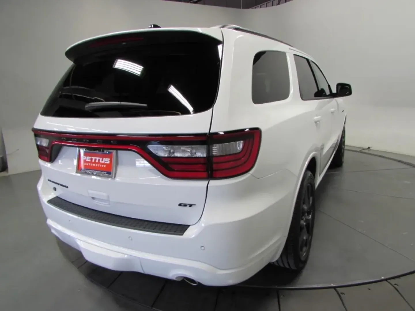 2026 /Black Dodge Durango GT Plus HEMI V8 (1C4SDJCT5TC) with an Other engine, Automatic transmission, located at 12830 Highway 21, De Soto, MO, 63020, (636) 337-7777, 38.153099, -90.573624 - Discover the ultimate blend of power and versatility with the 2026 Dodge Durango, perfect for families and adventurers alike! Whether you're planning a weekend getaway, tackling the daily commute, or just need a reliable vehicle for your growing family, the Durango stands out as one of the best used - Photo#7