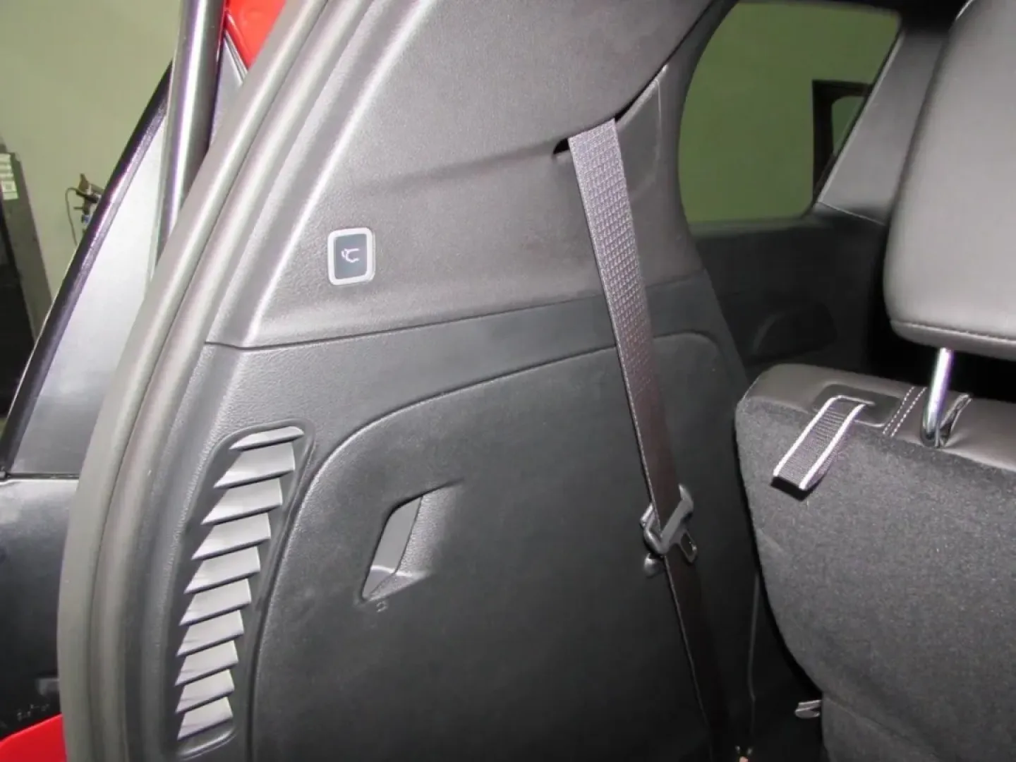 2026 /Black Chrysler Pacifica Select (2C4RC1BG7TR) with an Other engine, Automatic transmission, located at 12830 Highway 21, De Soto, MO, 63020, (636) 337-7777, 38.153099, -90.573624 - **Explore Family Adventures with the 2026 Chrysler Pacifica at Pettus CDJR DeSoto!**<br /> <br /> If you're a growing family or someone who values versatility and comfort, look no further than the stunning 2026 Chrysler Pacifica, available now at Pettus CDJR DeSoto! This stylish and spacious minivan - Photo#30