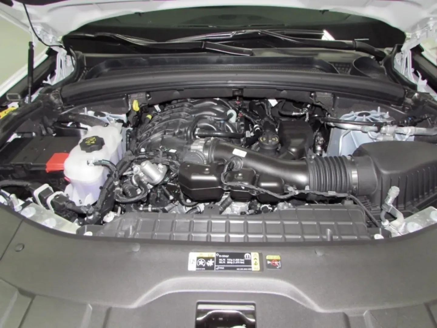 2025 /Wicker Beige/Black Jeep Grand Cherokee Limited (1C4RJHBGXSC) with an Other engine, located at 12830 Highway 21, De Soto, MO, 63020, (636) 337-7777, 38.153099, -90.573624 - **Your Adventure Awaits: Discover the 2025 Jeep Grand Cherokee Limited at Pettus CDJR DeSoto!**<br /> <br /> If you're searching for a vehicle that can transform your daily commute into an exhilarating adventure, look no further than the 2025 Jeep Grand Cherokee Limited, available now at Pettus CDJR - Photo#8