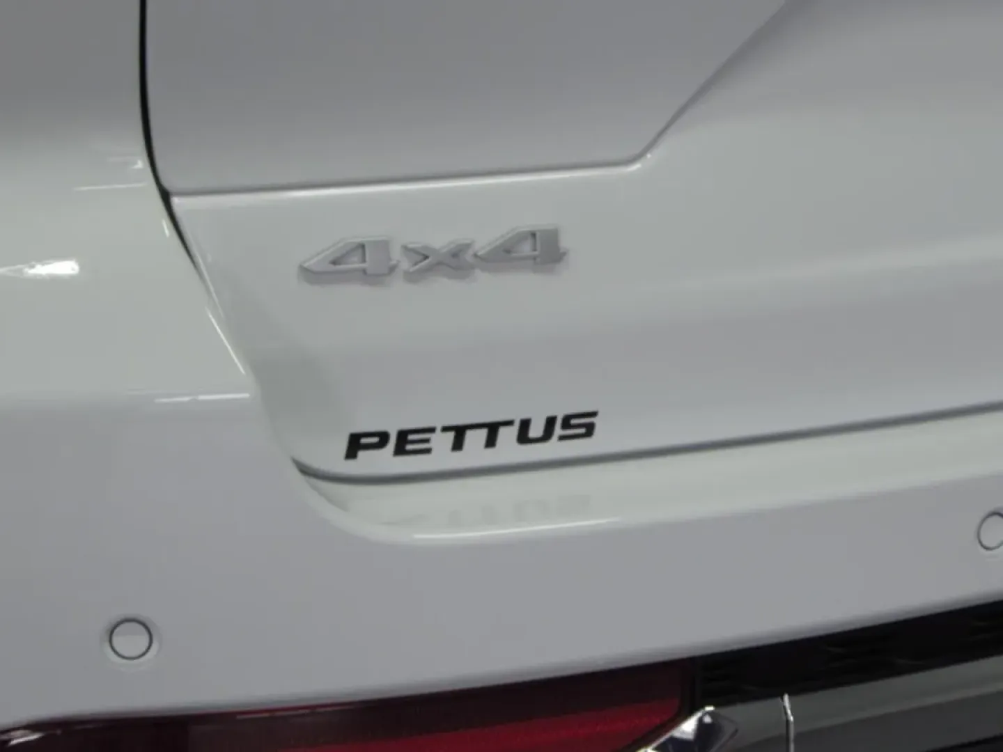 2025 /Wicker Beige/Black Jeep Grand Cherokee Limited (1C4RJHBGXSC) with an Other engine, located at 12830 Highway 21, De Soto, MO, 63020, (636) 337-7777, 38.153099, -90.573624 - **Your Adventure Awaits: Discover the 2025 Jeep Grand Cherokee Limited at Pettus CDJR DeSoto!**<br /> <br /> If you're searching for a vehicle that can transform your daily commute into an exhilarating adventure, look no further than the 2025 Jeep Grand Cherokee Limited, available now at Pettus CDJR - Photo#10