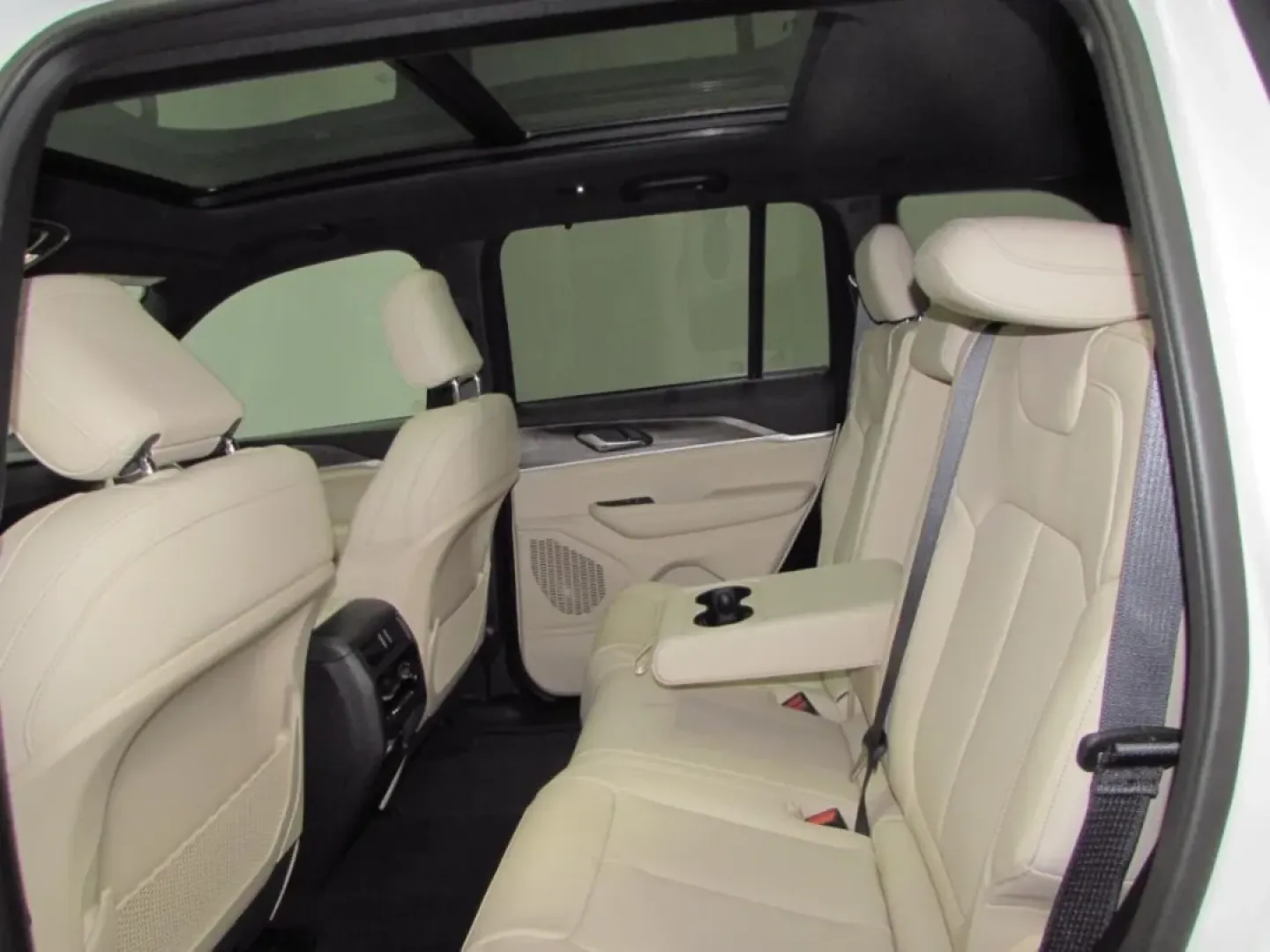 2025 /Wicker Beige/Black Jeep Grand Cherokee Limited (1C4RJHBGXSC) with an Other engine, located at 12830 Highway 21, De Soto, MO, 63020, (636) 337-7777, 38.153099, -90.573624 - **Your Adventure Awaits: Discover the 2025 Jeep Grand Cherokee Limited at Pettus CDJR DeSoto!**<br /> <br /> If you're searching for a vehicle that can transform your daily commute into an exhilarating adventure, look no further than the 2025 Jeep Grand Cherokee Limited, available now at Pettus CDJR - Photo#25