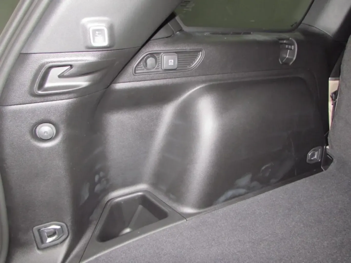 2025 /Wicker Beige/Black Jeep Grand Cherokee Limited (1C4RJHBGXSC) with an Other engine, located at 12830 Highway 21, De Soto, MO, 63020, (636) 337-7777, 38.153099, -90.573624 - **Your Adventure Awaits: Discover the 2025 Jeep Grand Cherokee Limited at Pettus CDJR DeSoto!**<br /> <br /> If you're searching for a vehicle that can transform your daily commute into an exhilarating adventure, look no further than the 2025 Jeep Grand Cherokee Limited, available now at Pettus CDJR - Photo#28