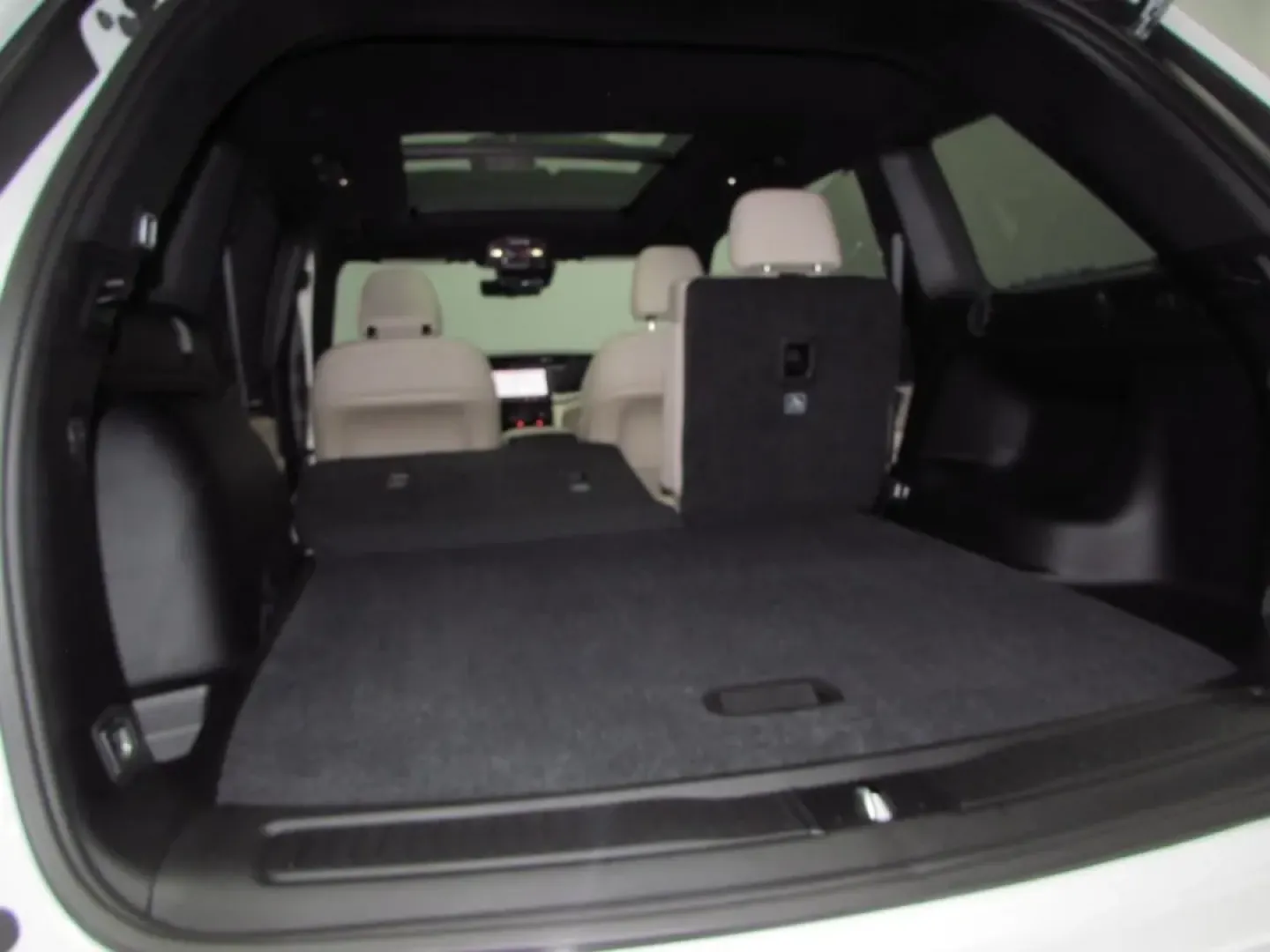 2025 /Wicker Beige/Black Jeep Grand Cherokee Limited (1C4RJHBGXSC) with an Other engine, located at 12830 Highway 21, De Soto, MO, 63020, (636) 337-7777, 38.153099, -90.573624 - **Your Adventure Awaits: Discover the 2025 Jeep Grand Cherokee Limited at Pettus CDJR DeSoto!**<br /> <br /> If you're searching for a vehicle that can transform your daily commute into an exhilarating adventure, look no further than the 2025 Jeep Grand Cherokee Limited, available now at Pettus CDJR - Photo#29