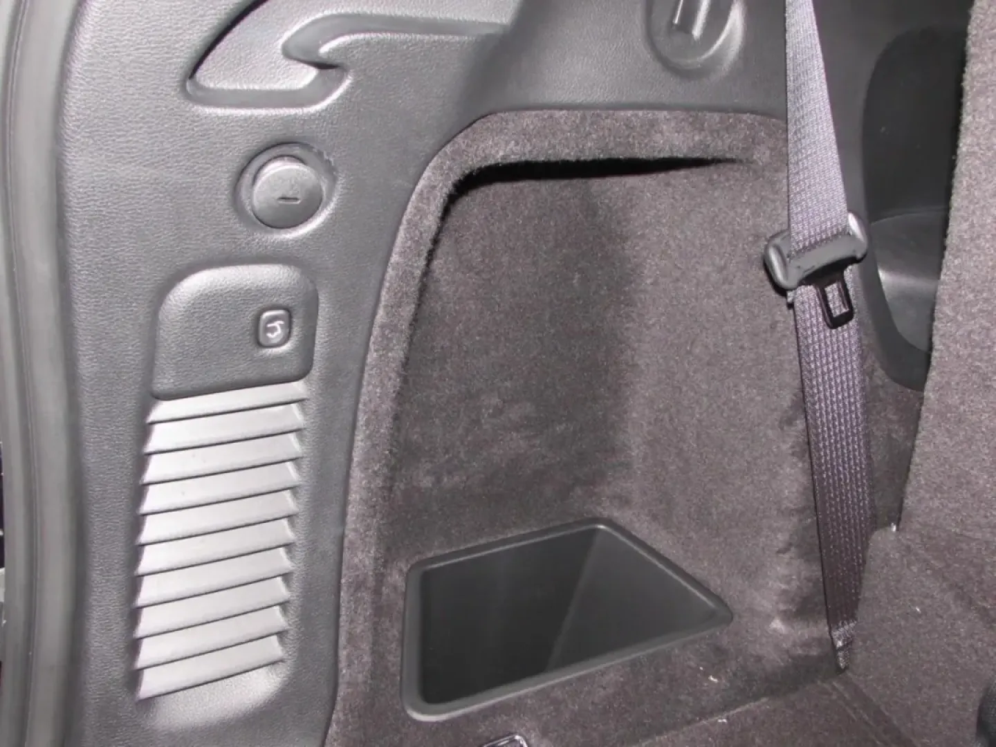 2026 /Black Dodge Durango GT HEMI V8 (1C4SDJCT0TC) with an Other engine, Automatic transmission, located at 12830 Highway 21, De Soto, MO, 63020, (636) 337-7777, 38.153099, -90.573624 - ### Adventure Awaits with the 2026 Dodge Durango Perfect for Families and Thrill-Seekers!<br /> <br /> Are you ready to elevate your family's adventures or conquer your daily commute with style and power? The 2026 Dodge Durango is the perfect SUV for those who crave versatility without compromising - Photo#29