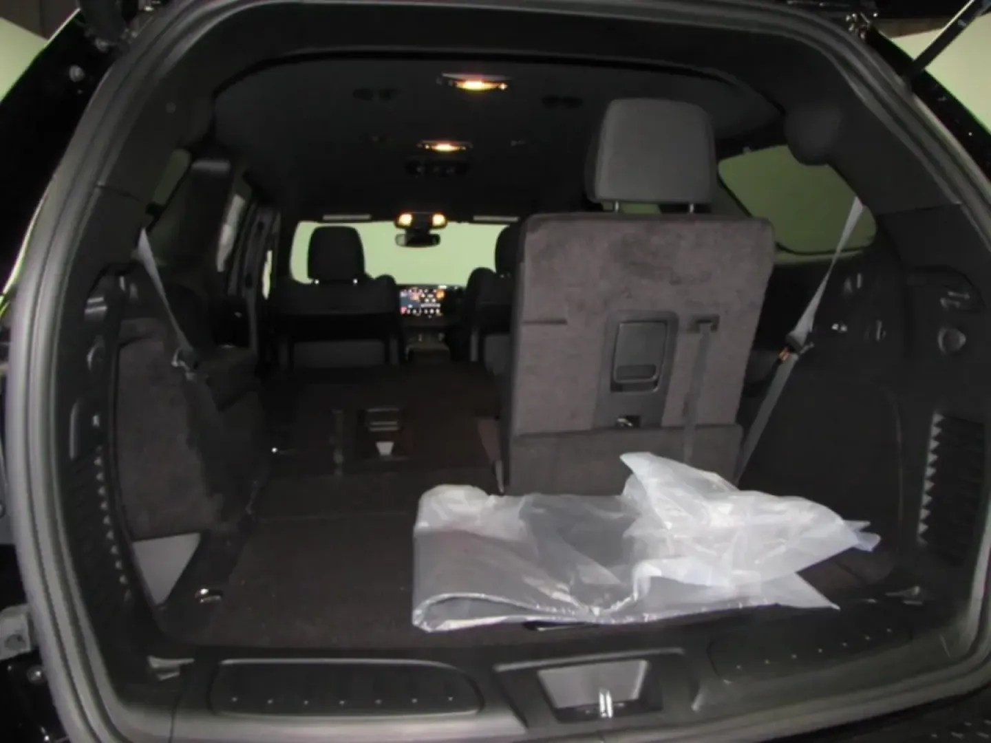 2026 /Black Dodge Durango GT HEMI V8 (1C4SDJCT0TC) with an Other engine, Automatic transmission, located at 12830 Highway 21, De Soto, MO, 63020, (636) 337-7777, 38.153099, -90.573624 - ### Adventure Awaits with the 2026 Dodge Durango Perfect for Families and Thrill-Seekers!<br /> <br /> Are you ready to elevate your family's adventures or conquer your daily commute with style and power? The 2026 Dodge Durango is the perfect SUV for those who crave versatility without compromising - Photo#31