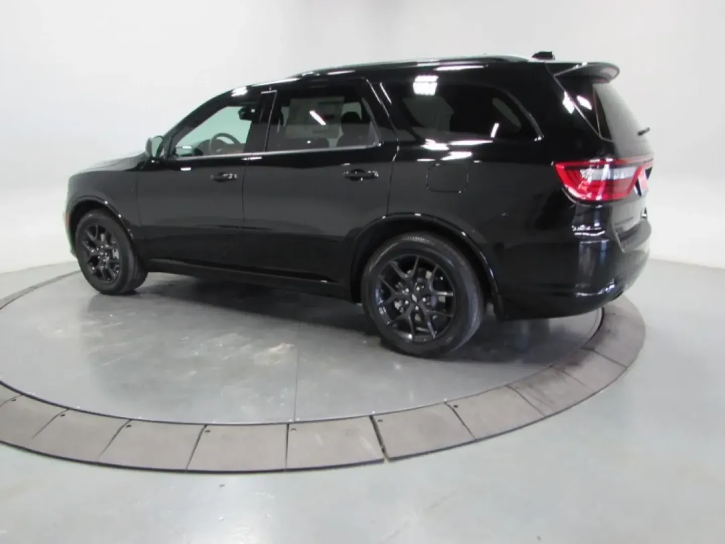 2026 /Black Dodge Durango GT HEMI V8 (1C4SDJCT0TC) with an Other engine, Automatic transmission, located at 12830 Highway 21, De Soto, MO, 63020, (636) 337-7777, 38.153099, -90.573624 - ### Adventure Awaits with the 2026 Dodge Durango Perfect for Families and Thrill-Seekers!<br /> <br /> Are you ready to elevate your family's adventures or conquer your daily commute with style and power? The 2026 Dodge Durango is the perfect SUV for those who crave versatility without compromising - Photo#8