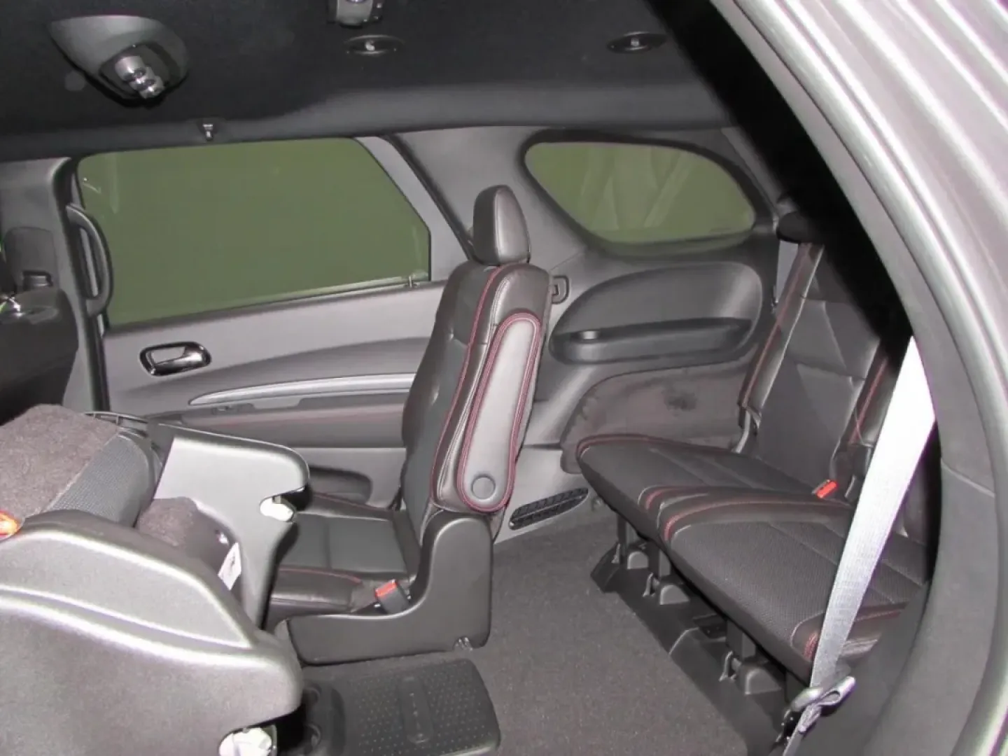 2026 /Black Dodge Durango GT Plus HEMI V8 (1C4SDJCT4TC) with an Other engine, Automatic transmission, located at 12830 Highway 21, De Soto, MO, 63020, (636) 337-7777, 38.153099, -90.573624 - **Adventure Awaits with the 2026 Dodge Durango Your Family's New Favorite SUV!**<br /> <br /> Are you ready to elevate your family outings or weekend adventures? The 2026 Dodge Durango, available now at Pettus CDJR DeSoto, is the perfect blend of power, style, and versatility. With its striking Vap - Photo#25