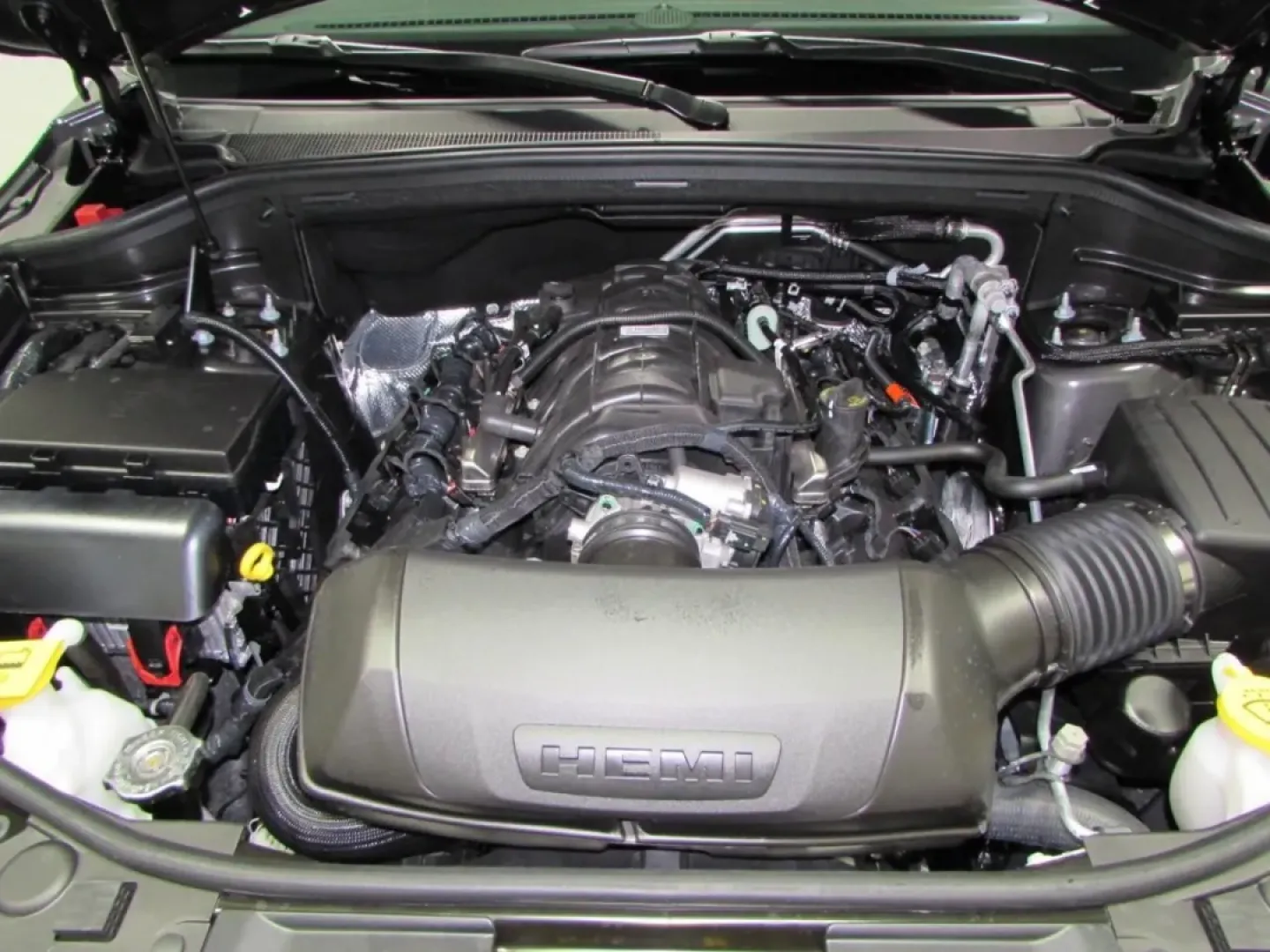 2026 /Black Dodge Durango GT Plus HEMI V8 (1C4SDJCT4TC) with an Other engine, Automatic transmission, located at 12830 Highway 21, De Soto, MO, 63020, (636) 337-7777, 38.153099, -90.573624 - **Adventure Awaits with the 2026 Dodge Durango Your Family's New Favorite SUV!**<br /> <br /> Are you ready to elevate your family outings or weekend adventures? The 2026 Dodge Durango, available now at Pettus CDJR DeSoto, is the perfect blend of power, style, and versatility. With its striking Vap - Photo#8