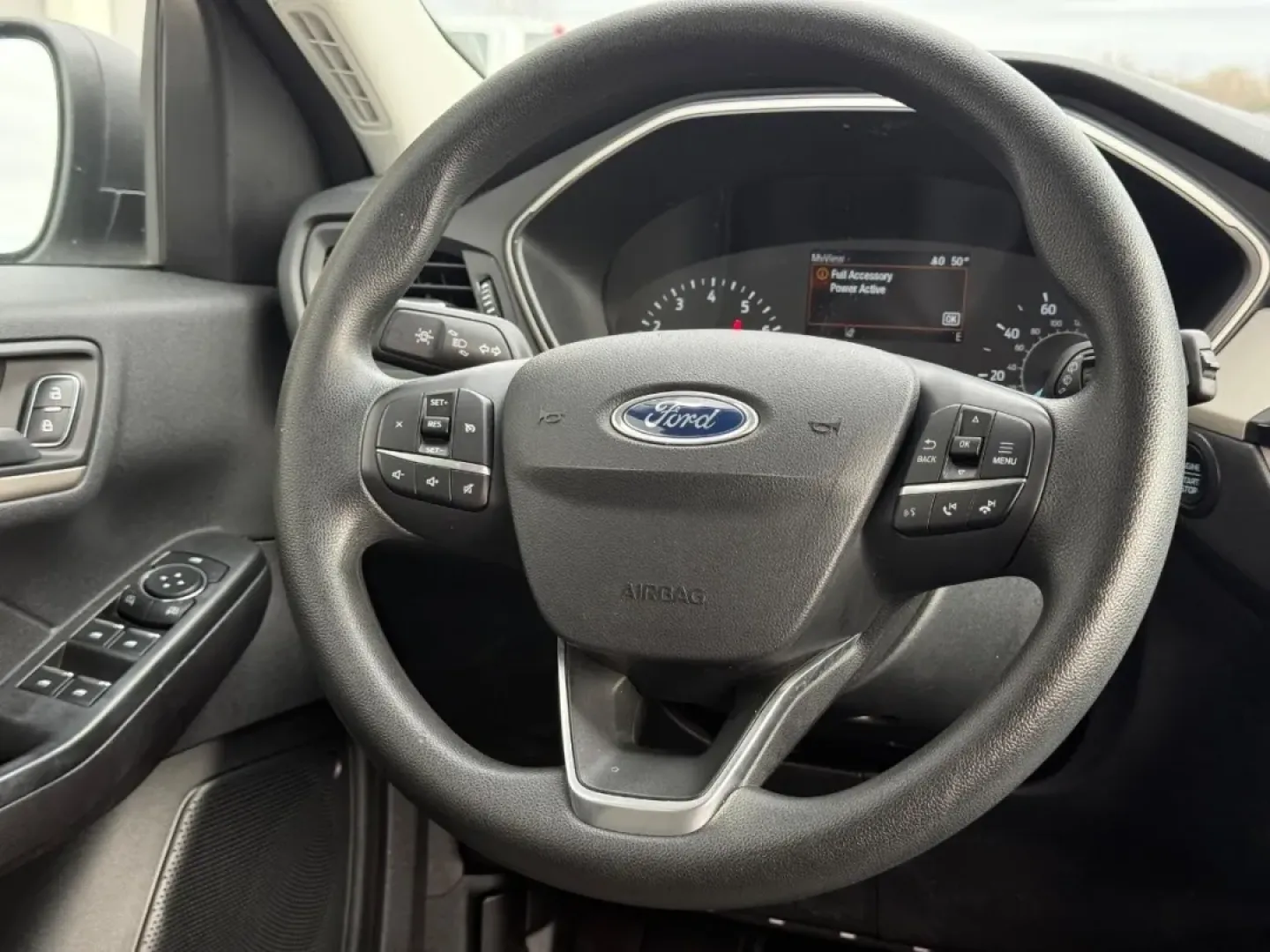 2022 /Dark Earth Gray Cloth Ford Escape SE (1FMCU0G69NU) with an 1.5L EcoBoost engine, Automatic transmission, located at 141 Commercial Dr, Fredericktown, MO, 63645, (573) 783-6432, 37.570087, -90.320648 - **Discover Your Next Adventure with the 2022 Ford Escape SE at Pettus Ford Fredericktown!**<br /> <br /> Are you searching for a vehicle that seamlessly fits into your busy lifestyle? Look no further! The 2022 Ford Escape SE is your perfect partner for all of life's adventures-whether you're making - Photo#11