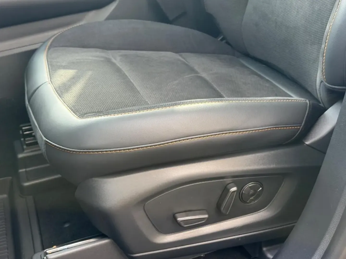 2026 /Onyx Cloth Ford Explorer Tremor (1FMWK8JC0TG) with an 3.0L V6 engine, Automatic transmission, located at 141 Commercial Dr, Fredericktown, MO, 63645, (573) 783-6432, 37.570087, -90.320648 - **Discover the Freedom of Adventure with the 2026 Ford Explorer at Pettus Ford Fredericktown!**<br /> <br /> Are you ready to elevate your weekend getaways or daily commutes? The 2026 Ford Explorer is designed for those who seek both space and versatility, making it perfect for growing families, out - Photo#20