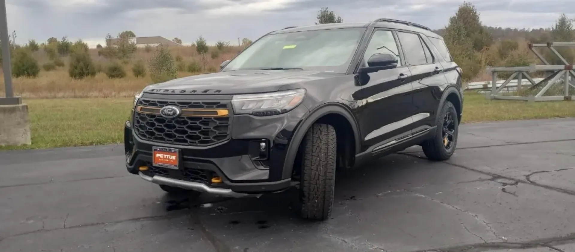 2026 Ford Explorer (1FMWK8JC0TG) with an 3.0L V6 engine, Automatic transmission, located at 141 Commercial Dr, Fredericktown, MO, 63645, (573) 783-6432, 37.570087, -90.320648 - **Discover the Freedom of Adventure with the 2026 Ford Explorer at Pettus Ford Fredericktown!**<br /> <br /> Are you ready to elevate your weekend getaways or daily commutes? The 2026 Ford Explorer is designed for those who seek both space and versatility, making it perfect for growing families, out - Photo#1