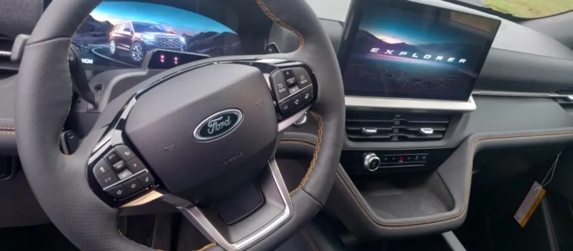 2026 Ford Explorer (1FMWK8JC0TG) with an 3.0L V6 engine, Automatic transmission, located at 141 Commercial Dr, Fredericktown, MO, 63645, (573) 783-6432, 37.570087, -90.320648 - **Discover the Freedom of Adventure with the 2026 Ford Explorer at Pettus Ford Fredericktown!**<br /> <br /> Are you ready to elevate your weekend getaways or daily commutes? The 2026 Ford Explorer is designed for those who seek both space and versatility, making it perfect for growing families, out - Photo#6