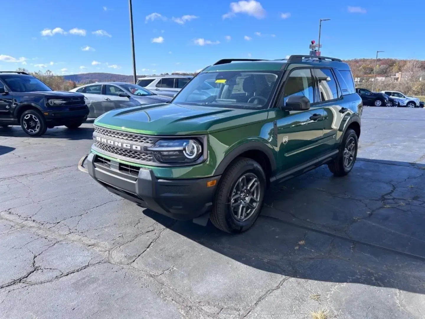 2025 /Medium Lt Smoked Truffle Cloth Ford Bronco Sport Big Bend (3FMCR9BN4SR) with an 1.5L EcoBoost engine, Automatic transmission, located at 141 Commercial Dr, Fredericktown, MO, 63645, (573) 783-6432, 37.570087, -90.320648 - Are you ready for adventure? The 2025 Ford Bronco Sport Big Bend is your ticket to explore the great outdoors and tackle any road with confidence. This versatile SUV is designed for those who crave both weekend trips and daily commutes, making it an ideal choice for families, outdoor enthusiasts, an - Photo#6