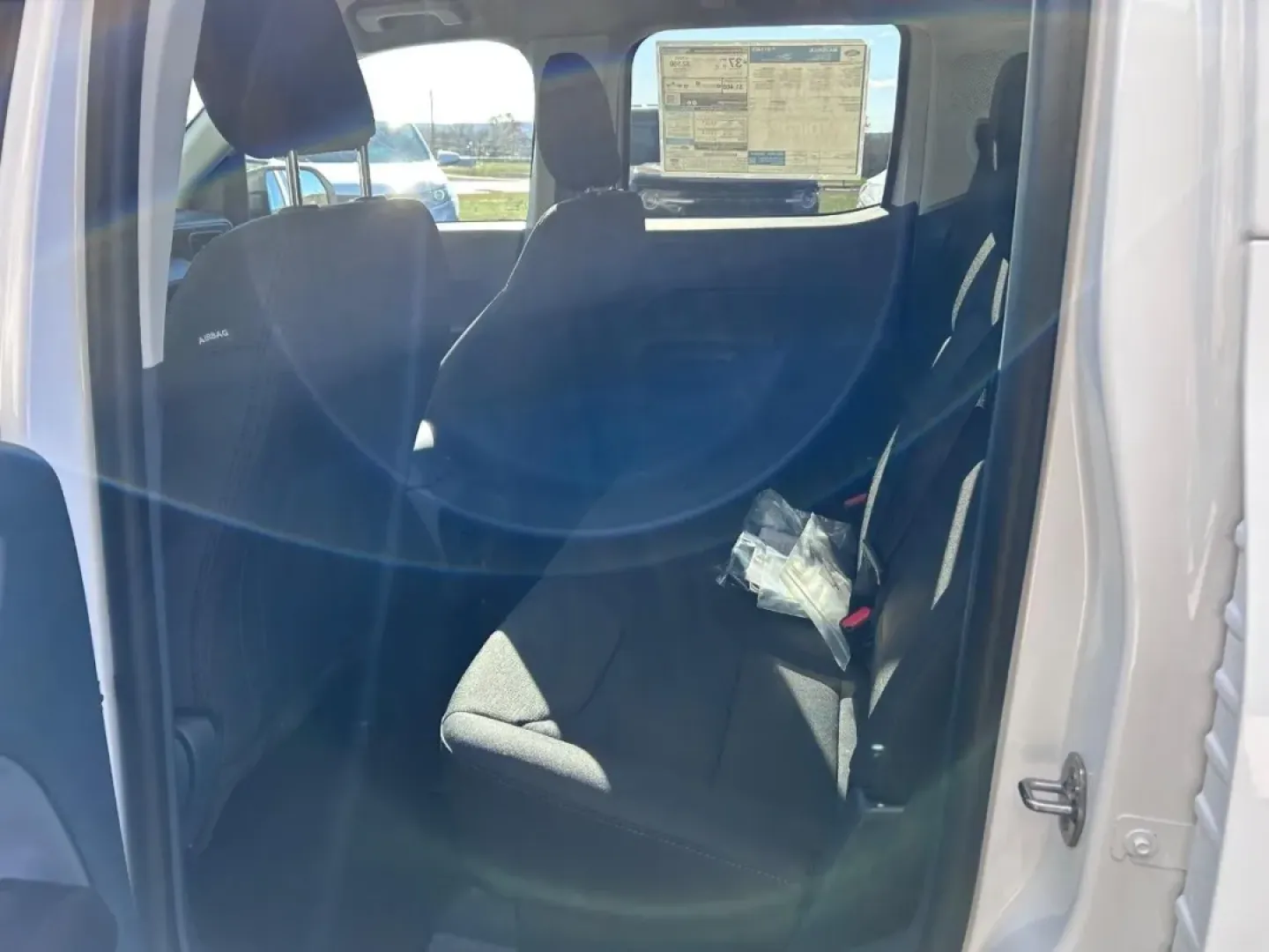 2025 /Black Onyx/Dark Slate Cloth Ford Maverick XL (3FTTW8B33SR) with an 2.5L Hybrid engine, located at 141 Commercial Dr, Fredericktown, MO, 63645, (573) 783-6432, 37.570087, -90.320648 - **Discover the Perfect Blend of Efficiency and Versatility with the 2025 Ford Maverick XL at Pettus Ford Fredericktown!**<br /> <br /> Are you seeking an affordable used car that effortlessly combines practicality with modern technology? Look no further than this stunning 2025 Ford Maverick XL, avai - Photo#8