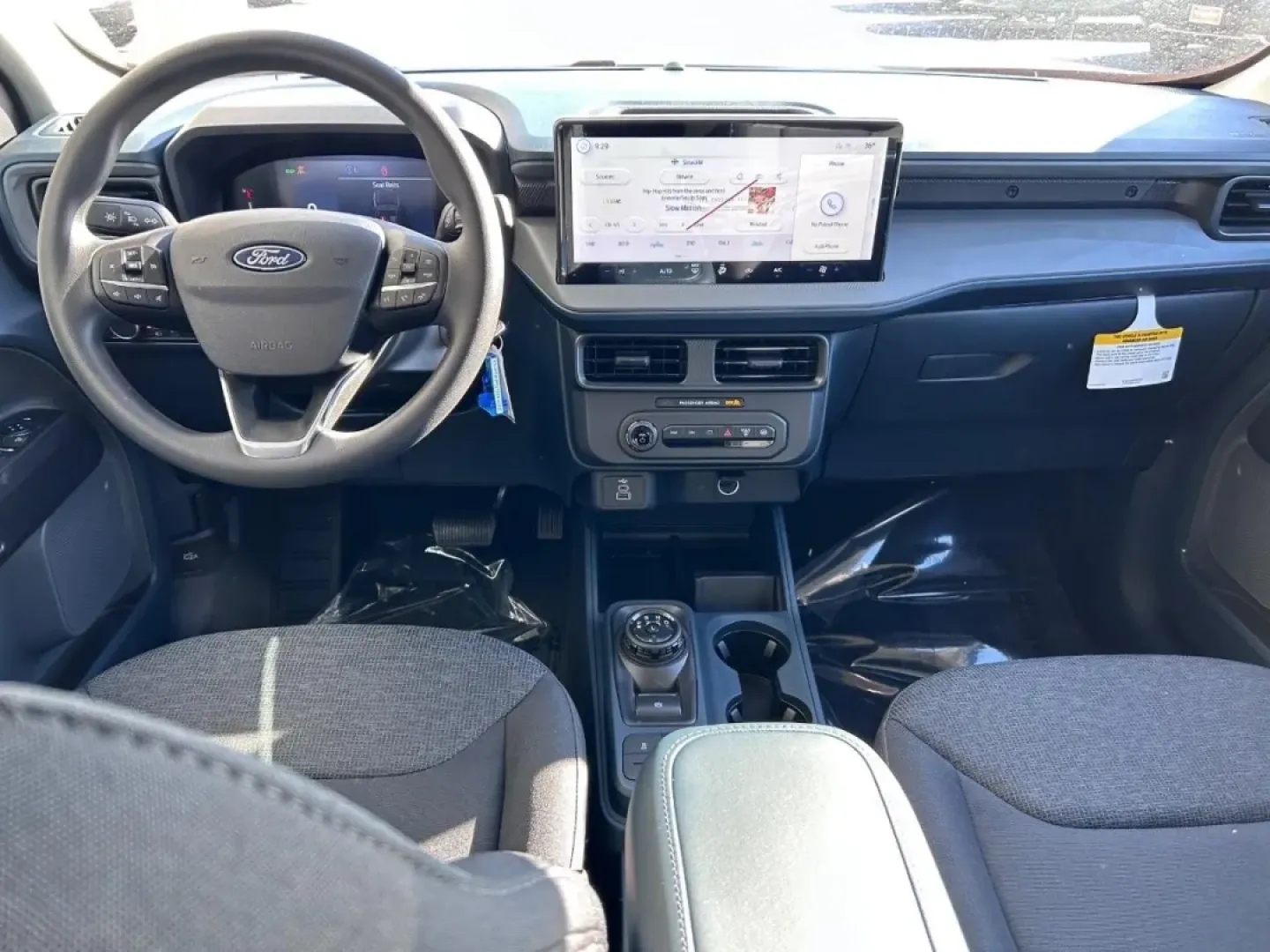 2025 /Black Onyx/Dark Slate Cloth Ford Maverick XL (3FTTW8B33SR) with an 2.5L Hybrid engine, located at 141 Commercial Dr, Fredericktown, MO, 63645, (573) 783-6432, 37.570087, -90.320648 - **Discover the Perfect Blend of Efficiency and Versatility with the 2025 Ford Maverick XL at Pettus Ford Fredericktown!**<br /> <br /> Are you seeking an affordable used car that effortlessly combines practicality with modern technology? Look no further than this stunning 2025 Ford Maverick XL, avai - Photo#9